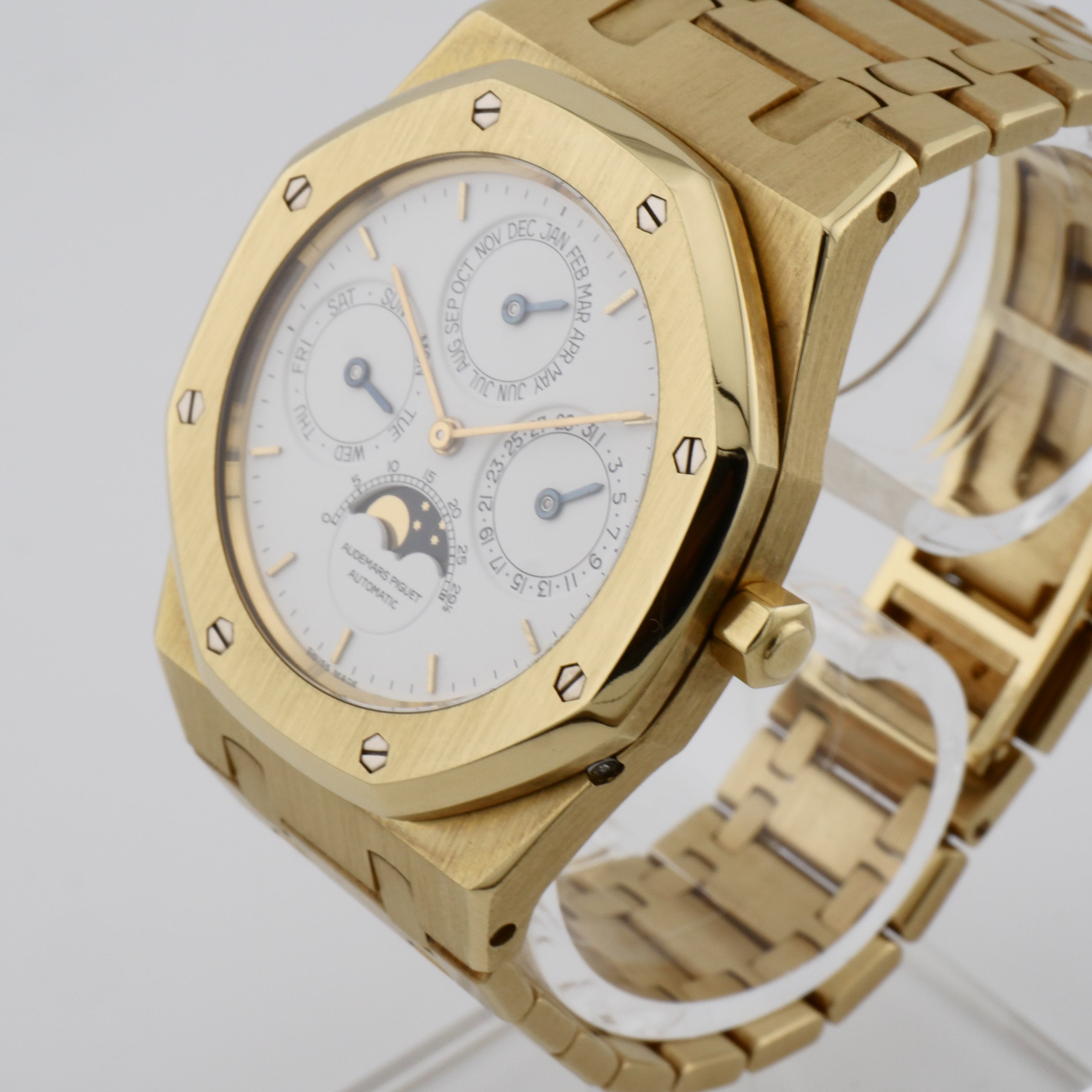 Audemars Piguet Royal Oak Perpetual Calendar Yellow Gold 1993 - 25654BA