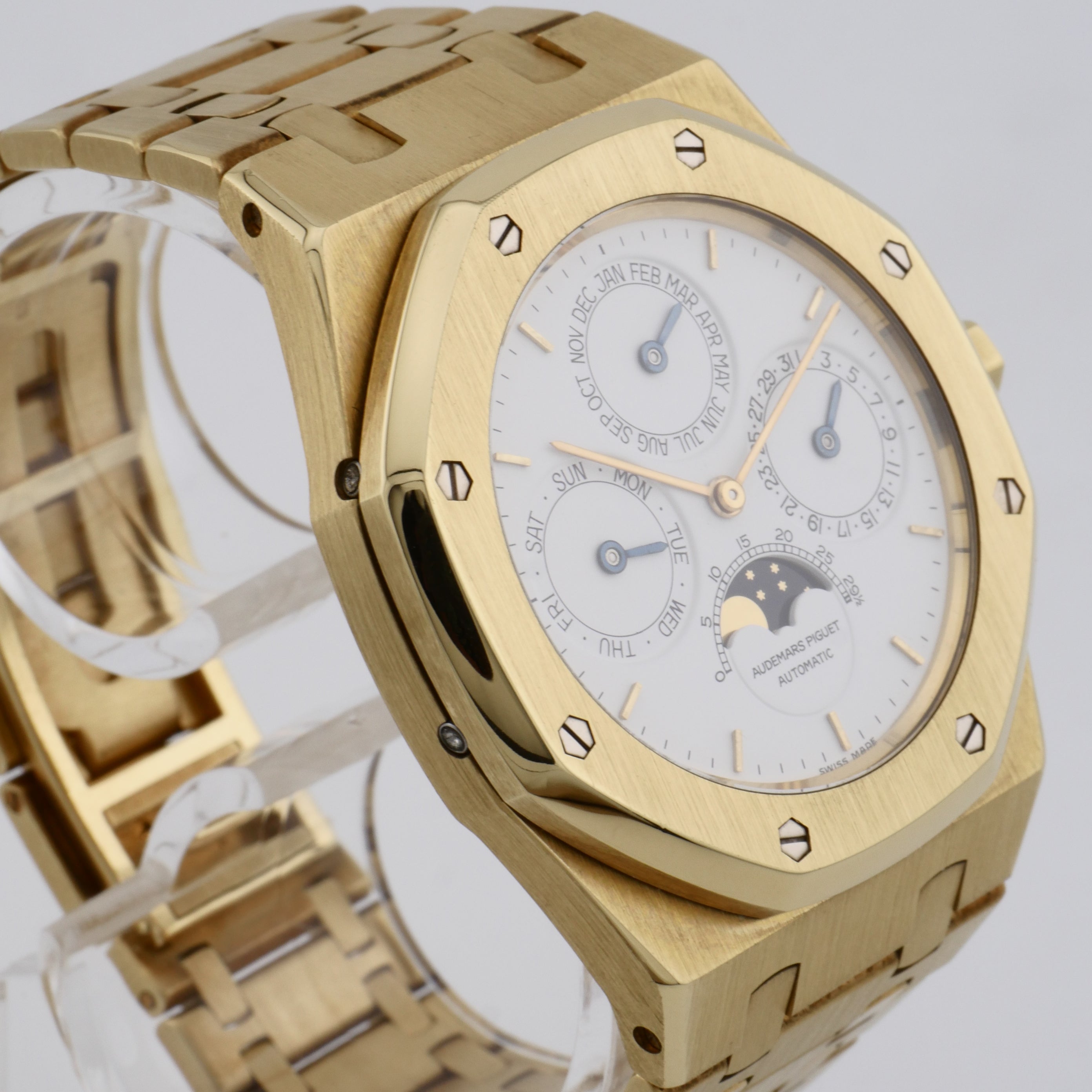 Audemars Piguet Royal Oak Perpetual Calendar Yellow Gold 1993 - 25654BA