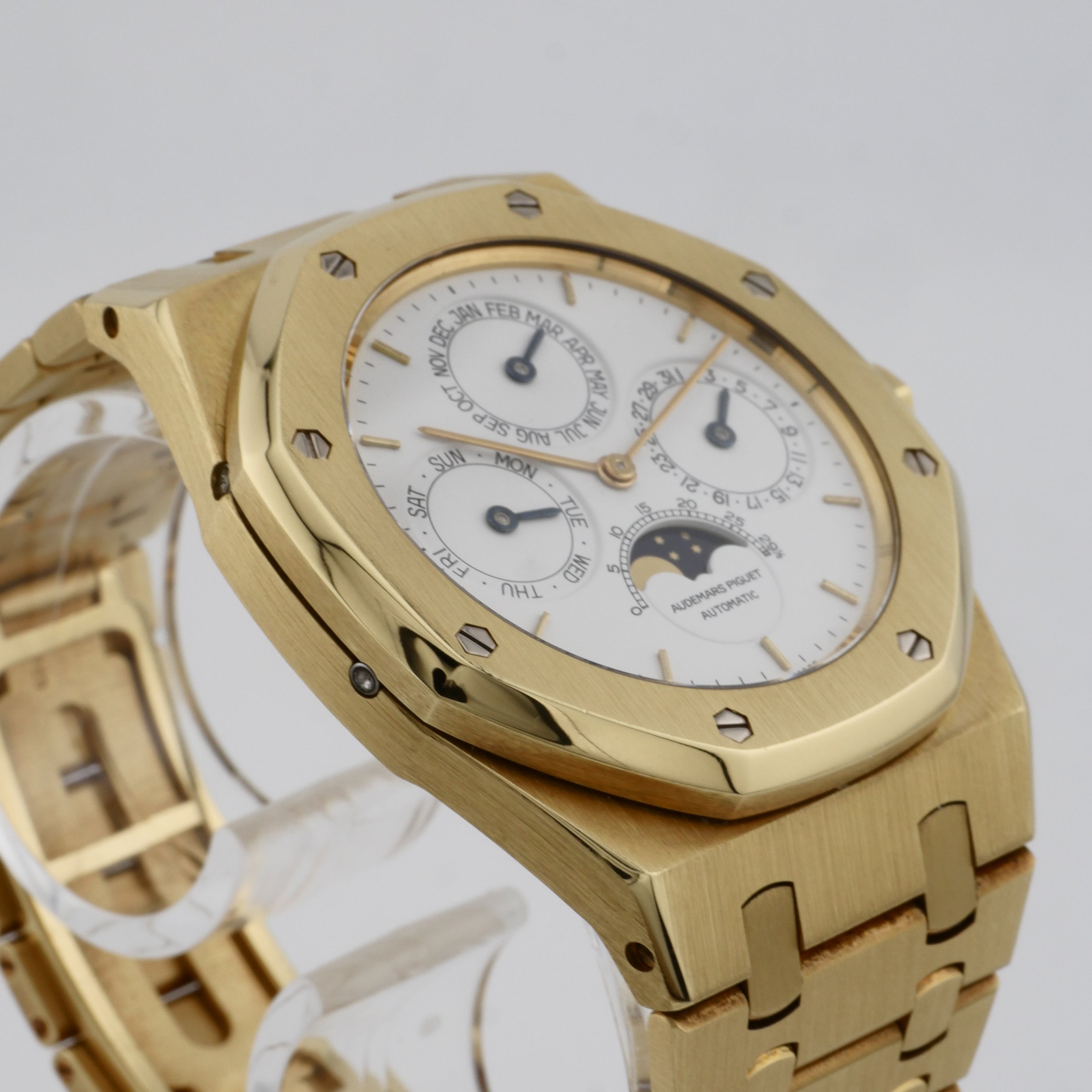 Audemars Piguet Royal Oak Perpetual Calendar Yellow Gold 1993 - 25654BA