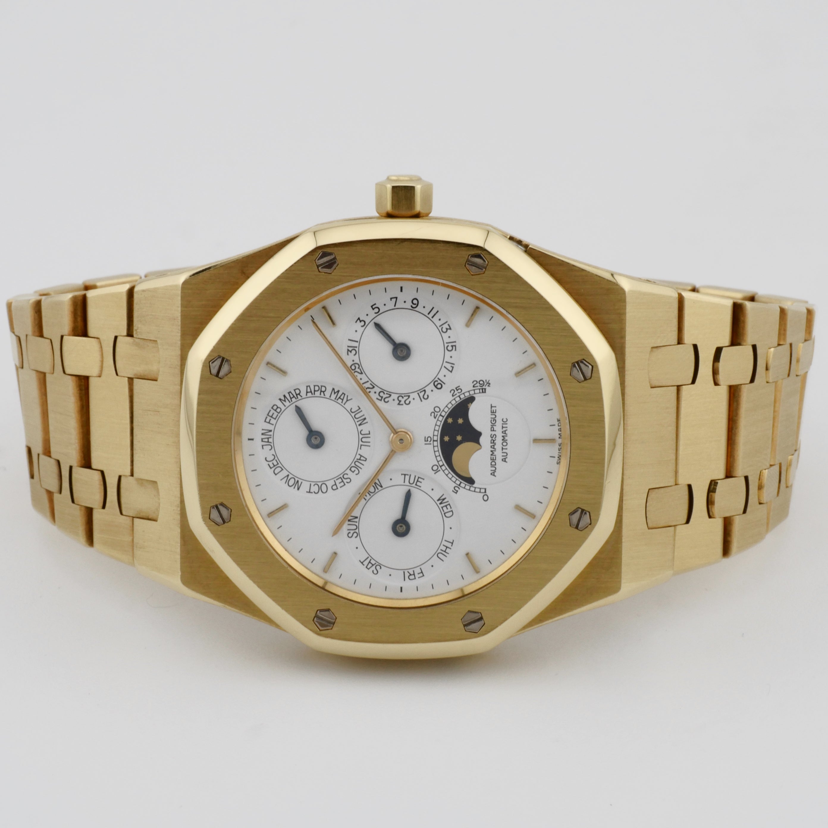 Audemars Piguet Royal Oak Perpetual Calendar Yellow Gold 1993 - 25654BA