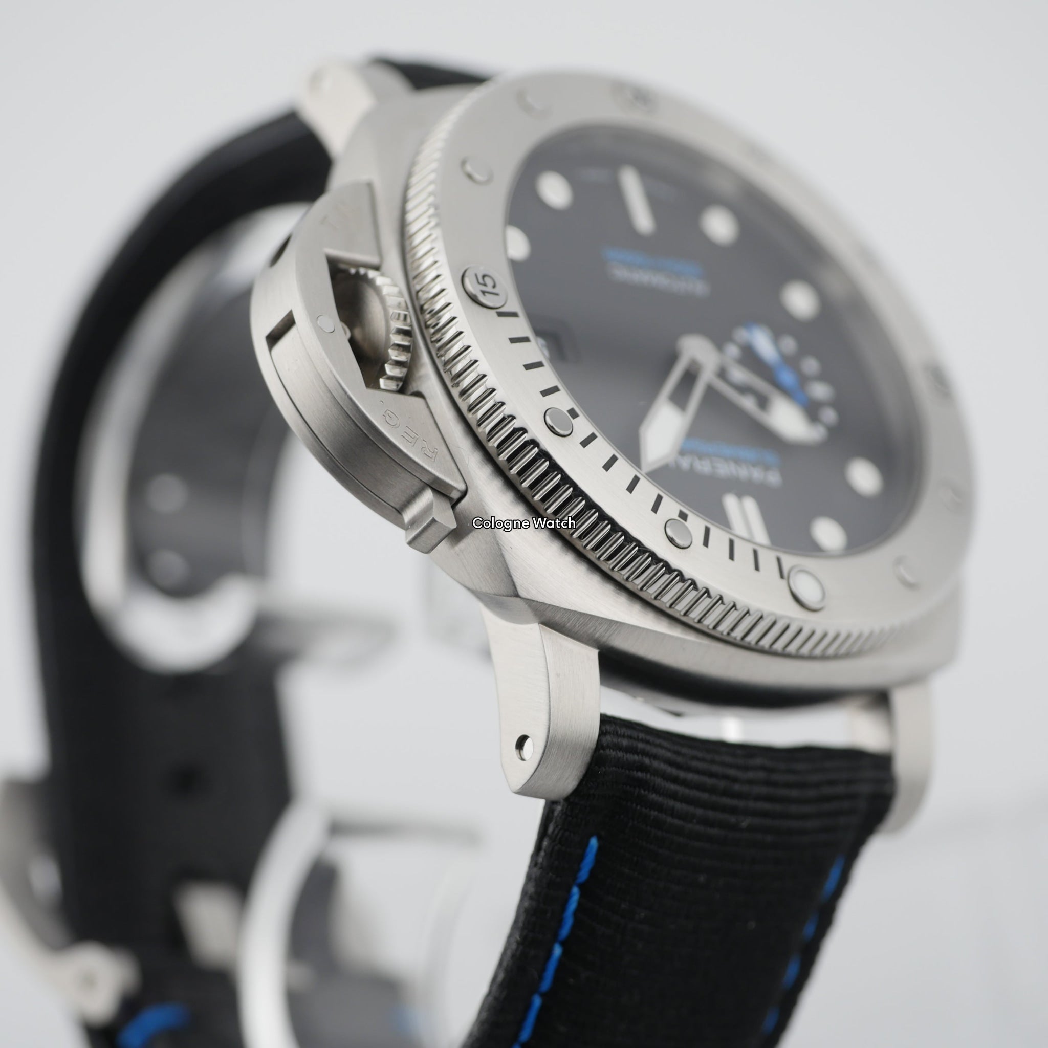 Panerai Submersible QuarantaQuattro Stahl PAM01596 - 2025