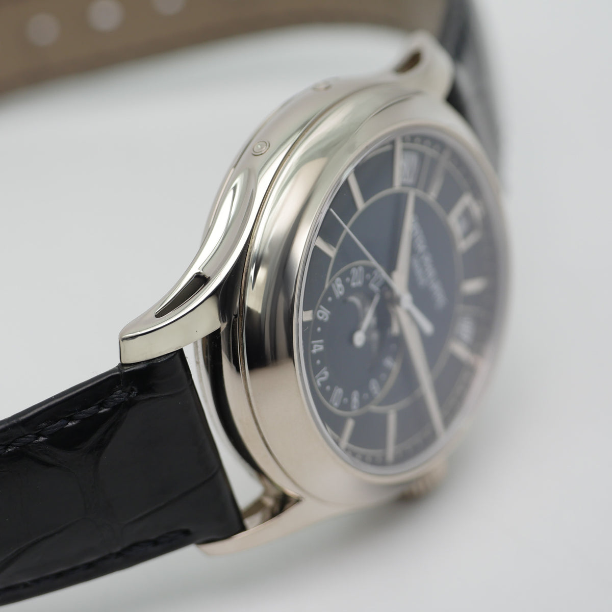 Patek Philippe Annual Calendar 5205G-013 - 2020 - Patek Service in 2026