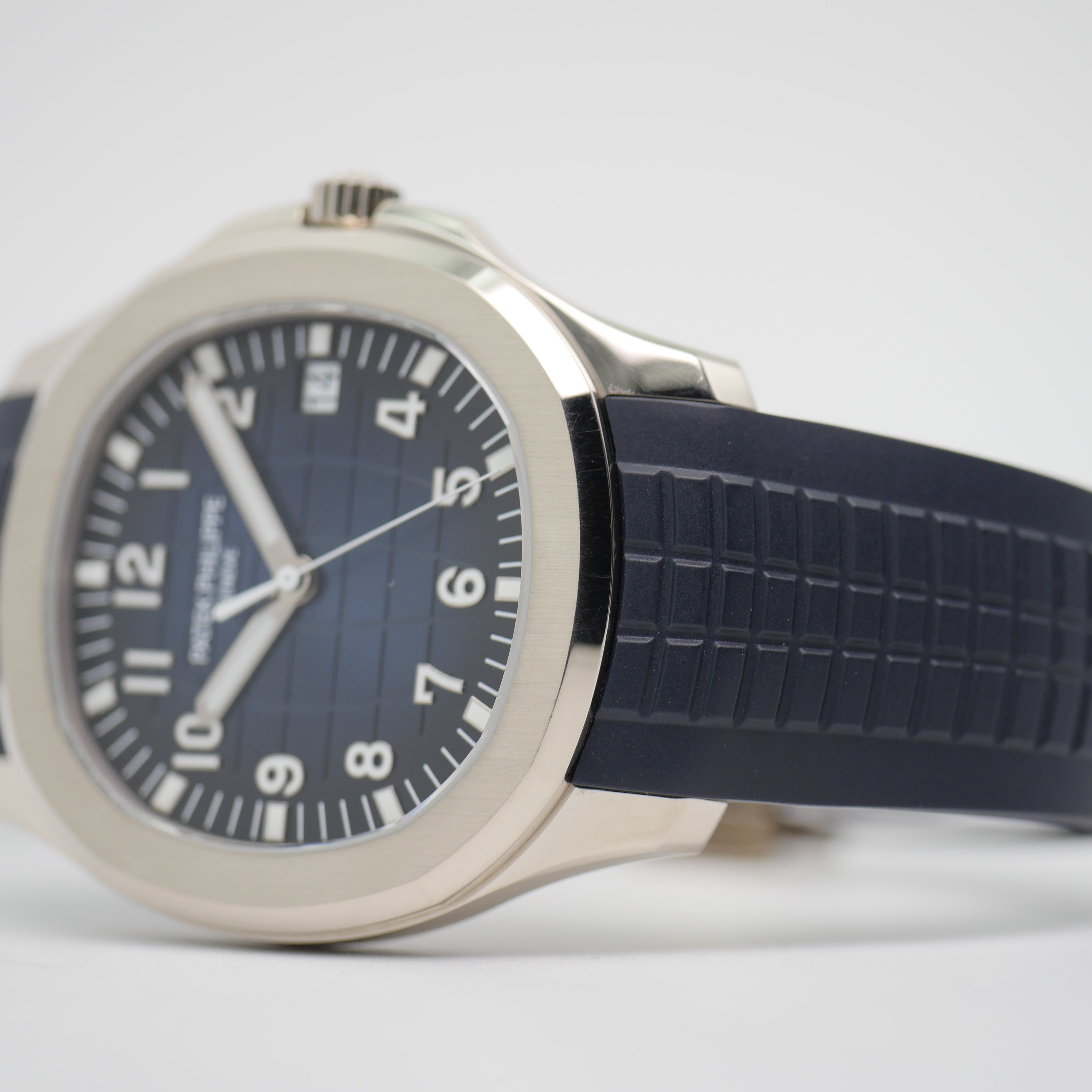 Patek Philippe Aquanaut White Gold 2021 - 5168G-001