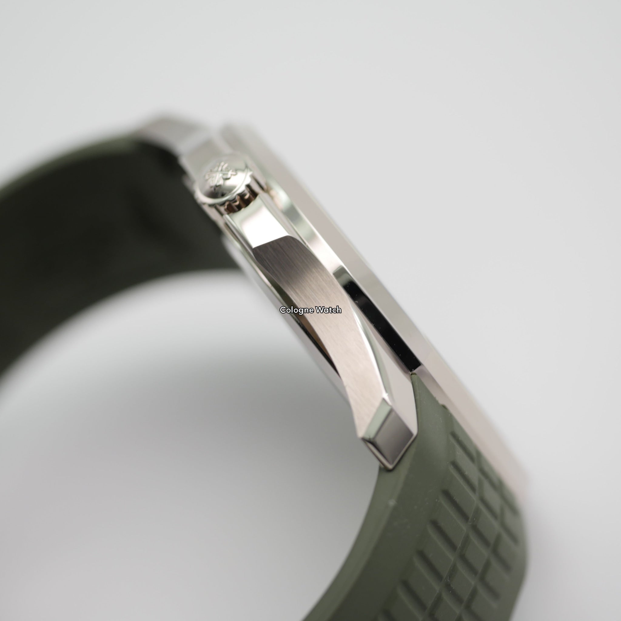 Patek Philippe Aquanaut White Gold 2021 - 5168G-001