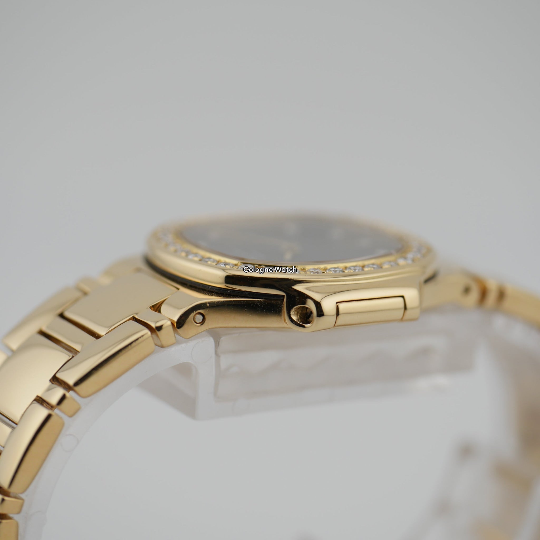 Patek Philippe Lady Nautilus Yellow Gold 4700