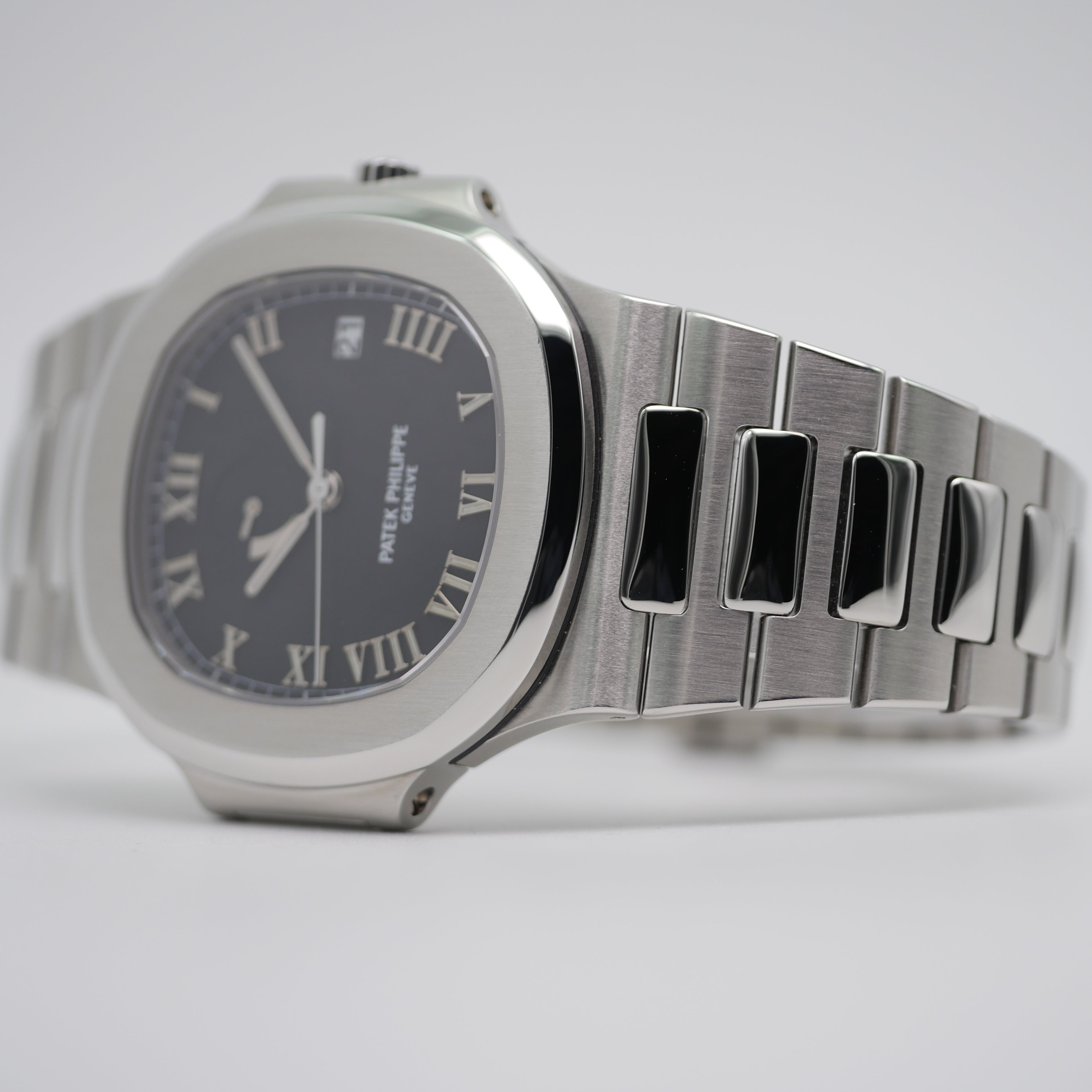 Patek Philippe Nautilus 3710/1A Stahl - 2001