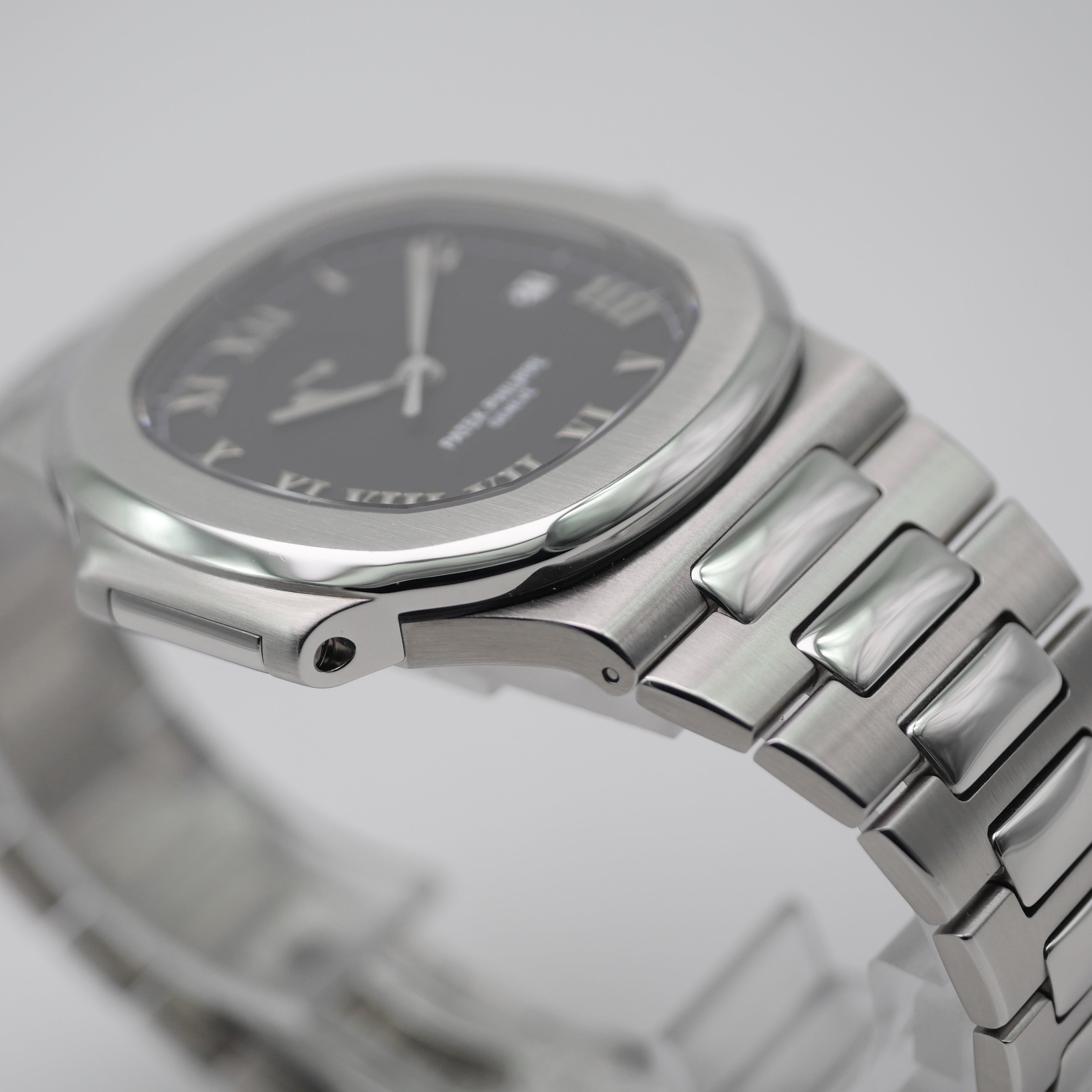Patek Philippe Nautilus 3710/1A Stahl - 2001
