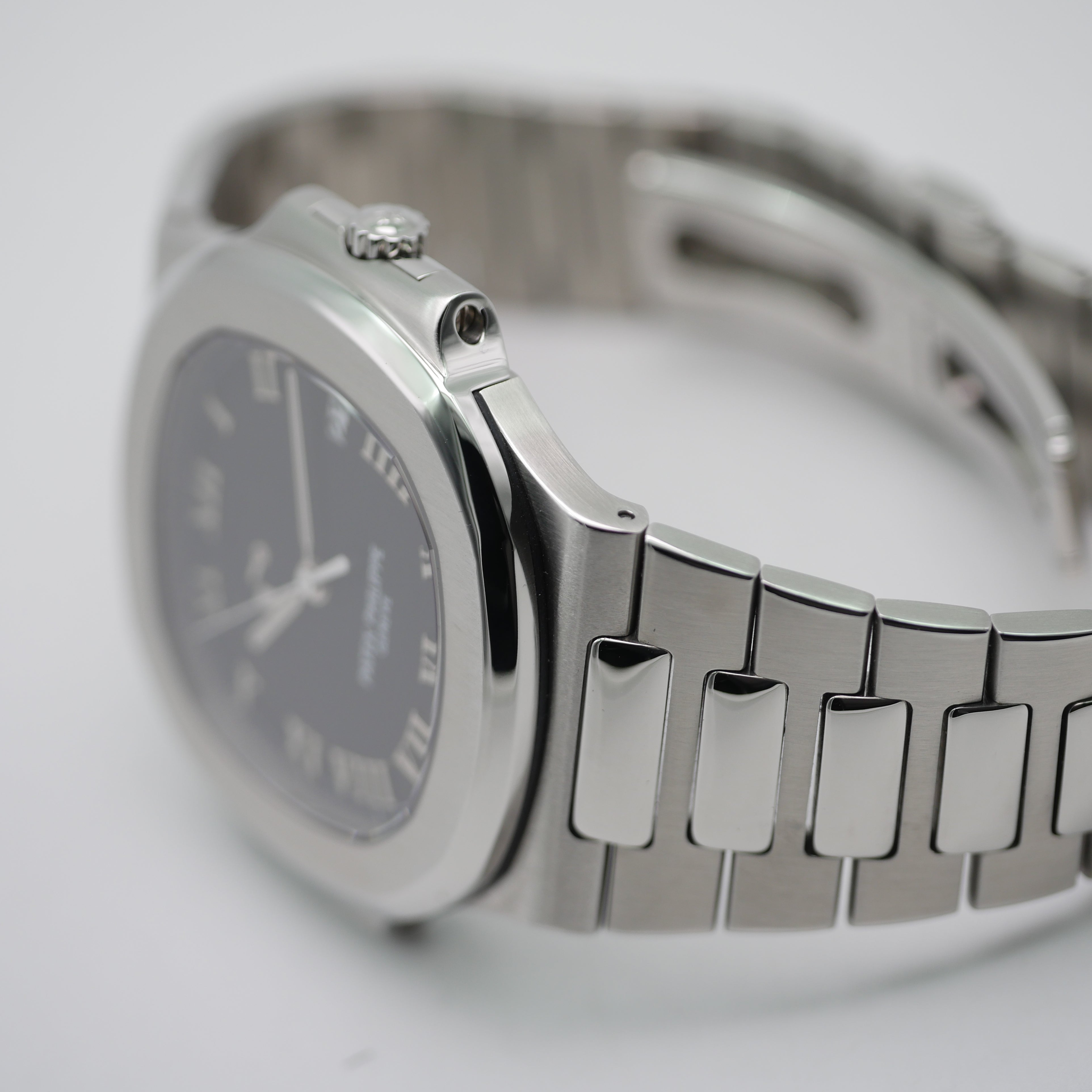 Patek Philippe Nautilus 3710/1A Stahl - 2001