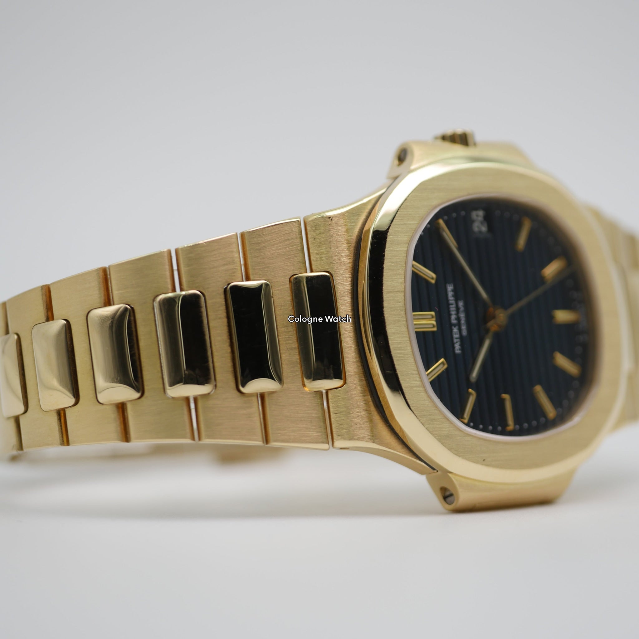 Patek Philippe Nautilus 3800 - Gelbgold