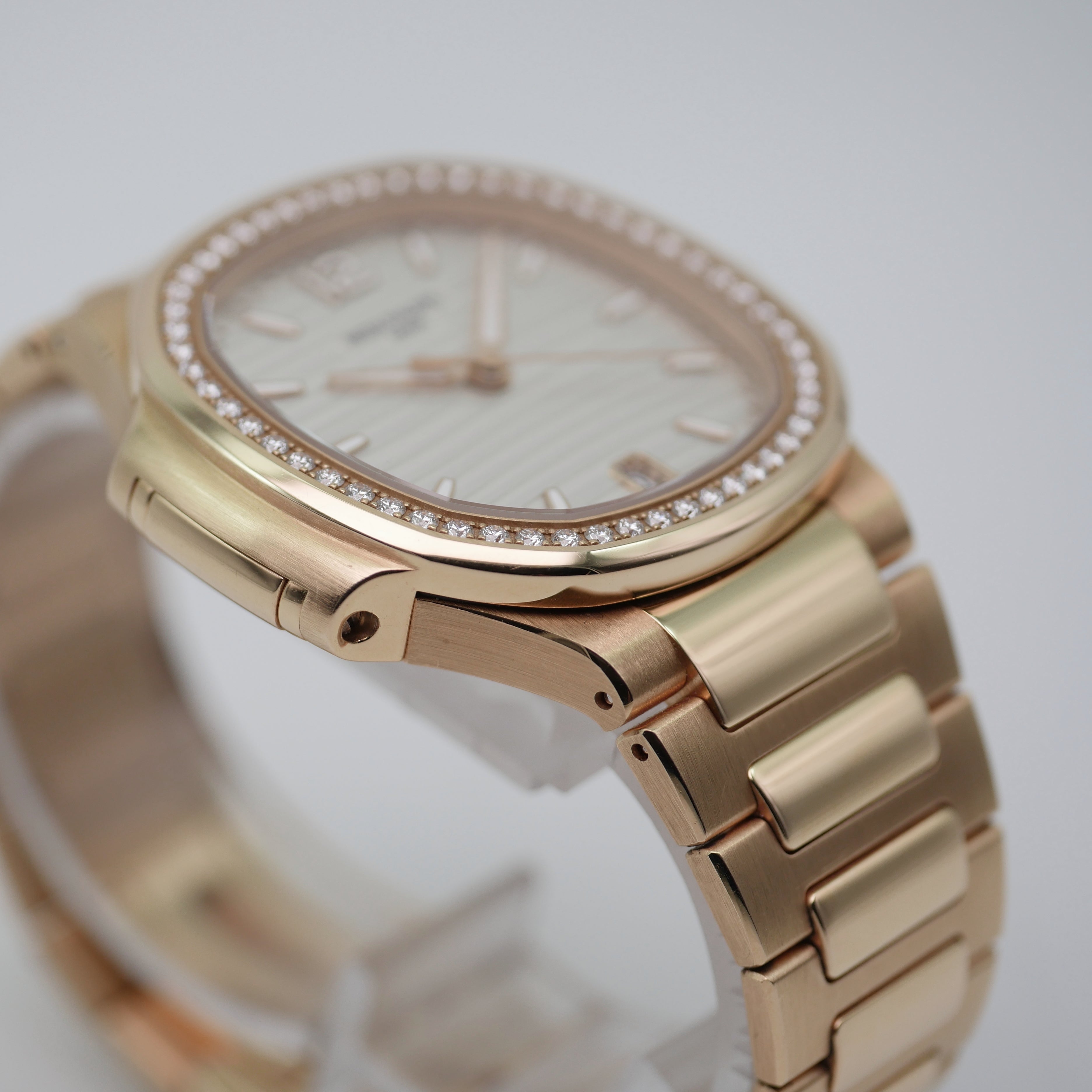 Patek Philippe Nautilus Lady Roségold 7118/1200R-001 - 2019