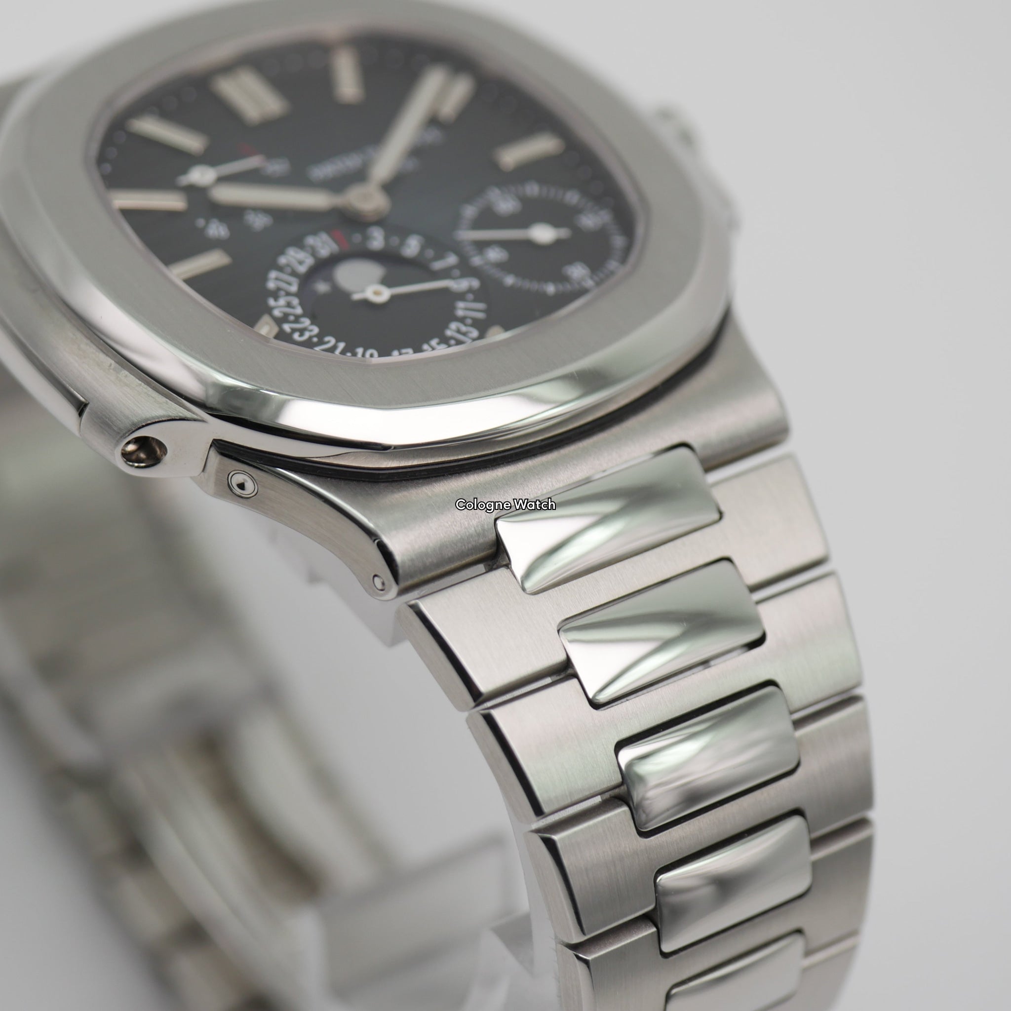 Patek Philippe Nautilus Stahl 5712/1A - 2011