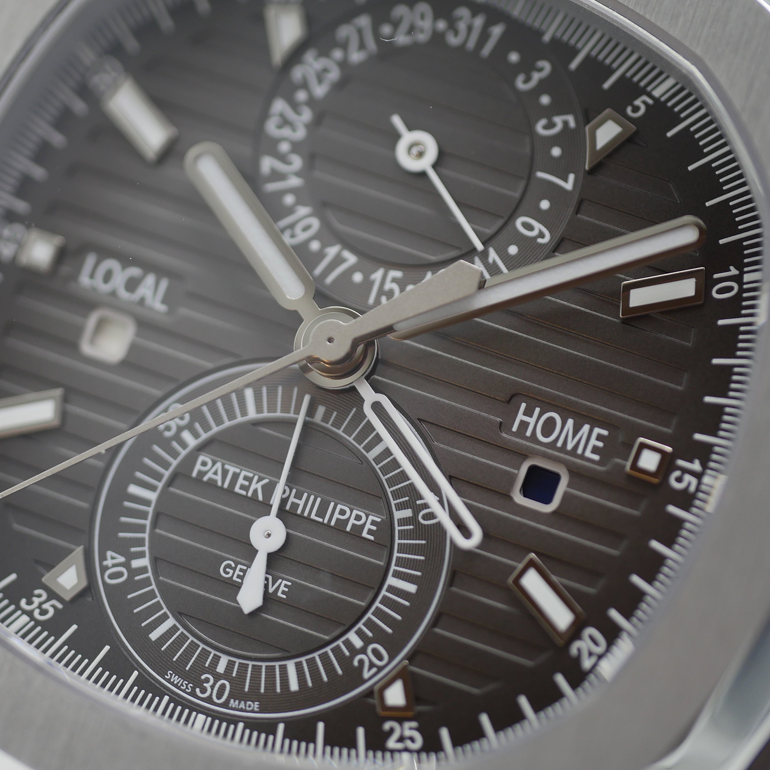 Patek Philippe Nautilus Travel Time Stahl 5990/1A-001 - 2018