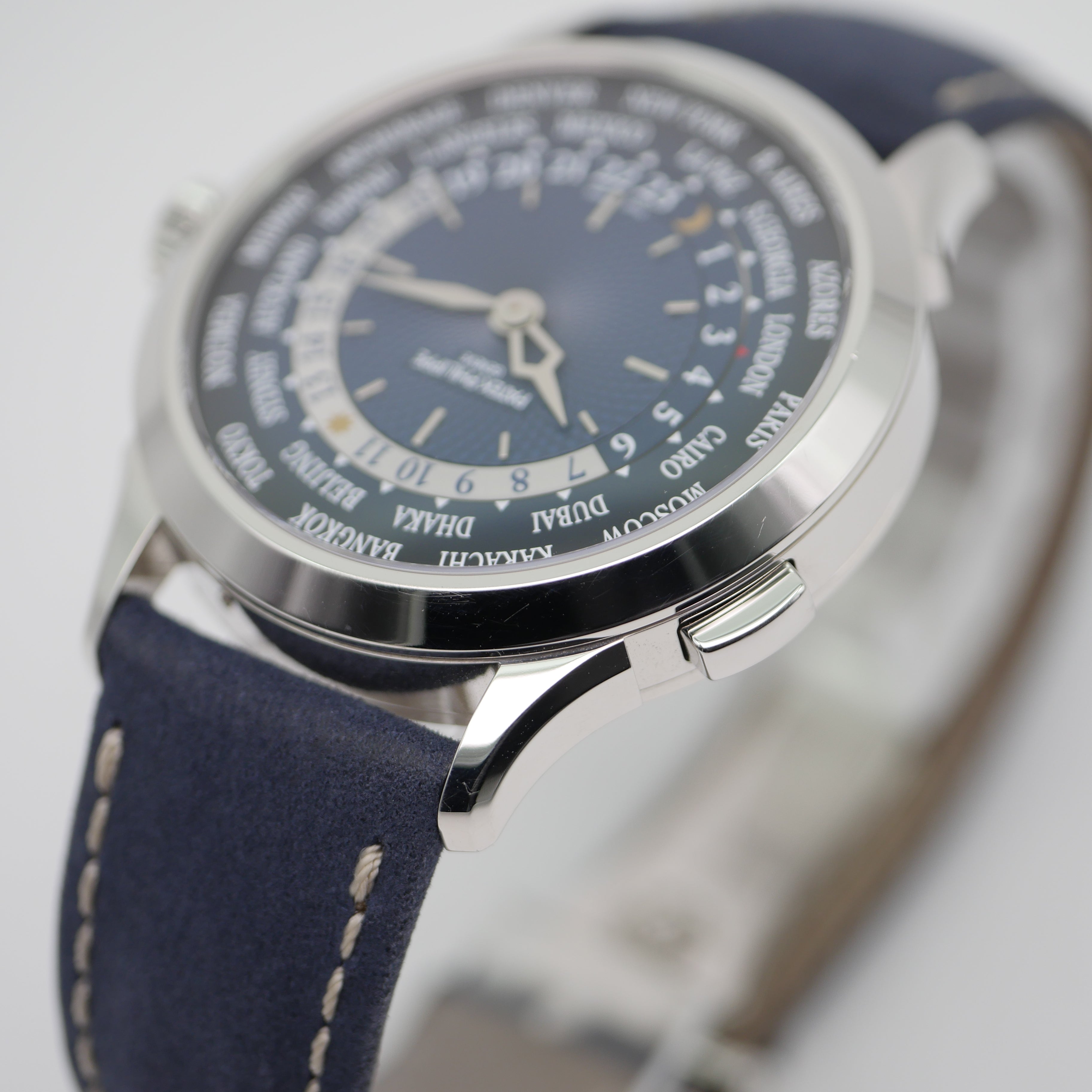 Patek Philippe World Time Platin 5230P-001 - 2022