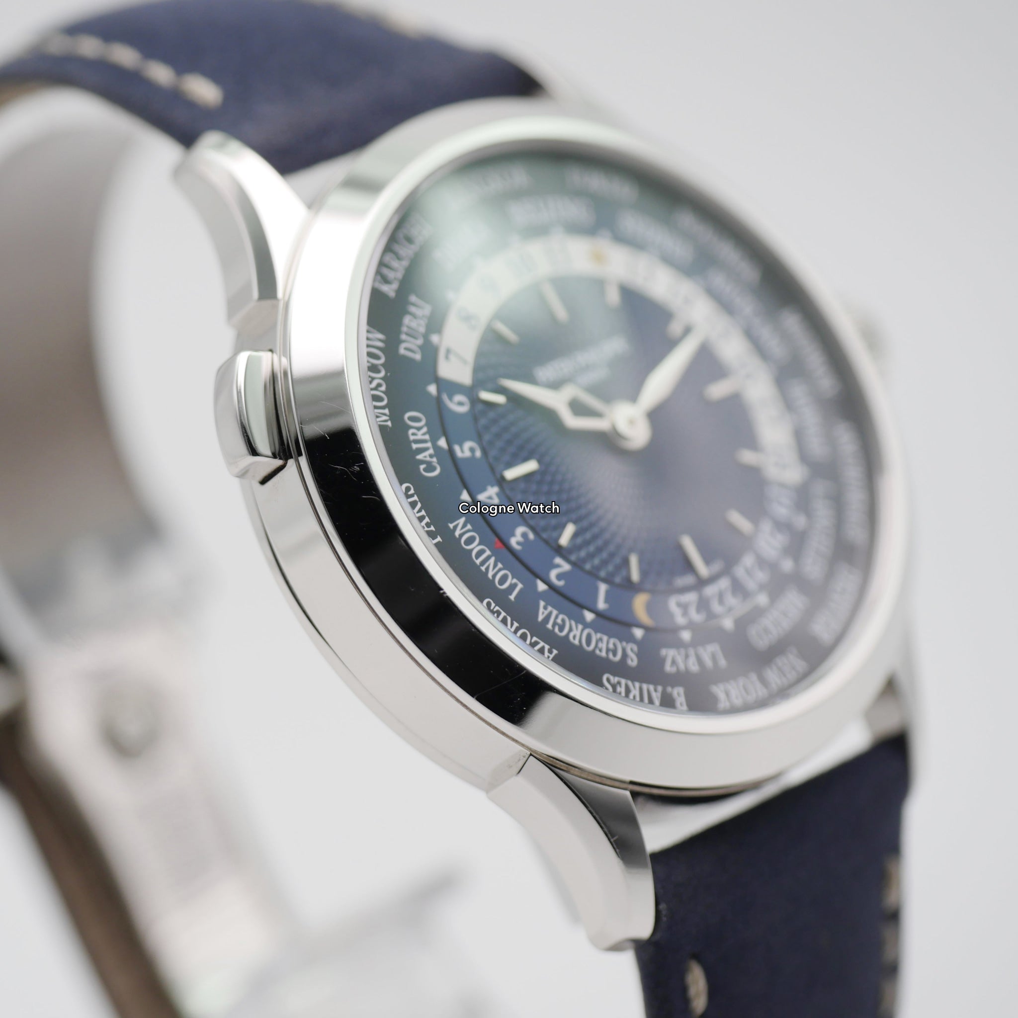 Patek Philippe World Time Platinum 5230P-001 - 2022