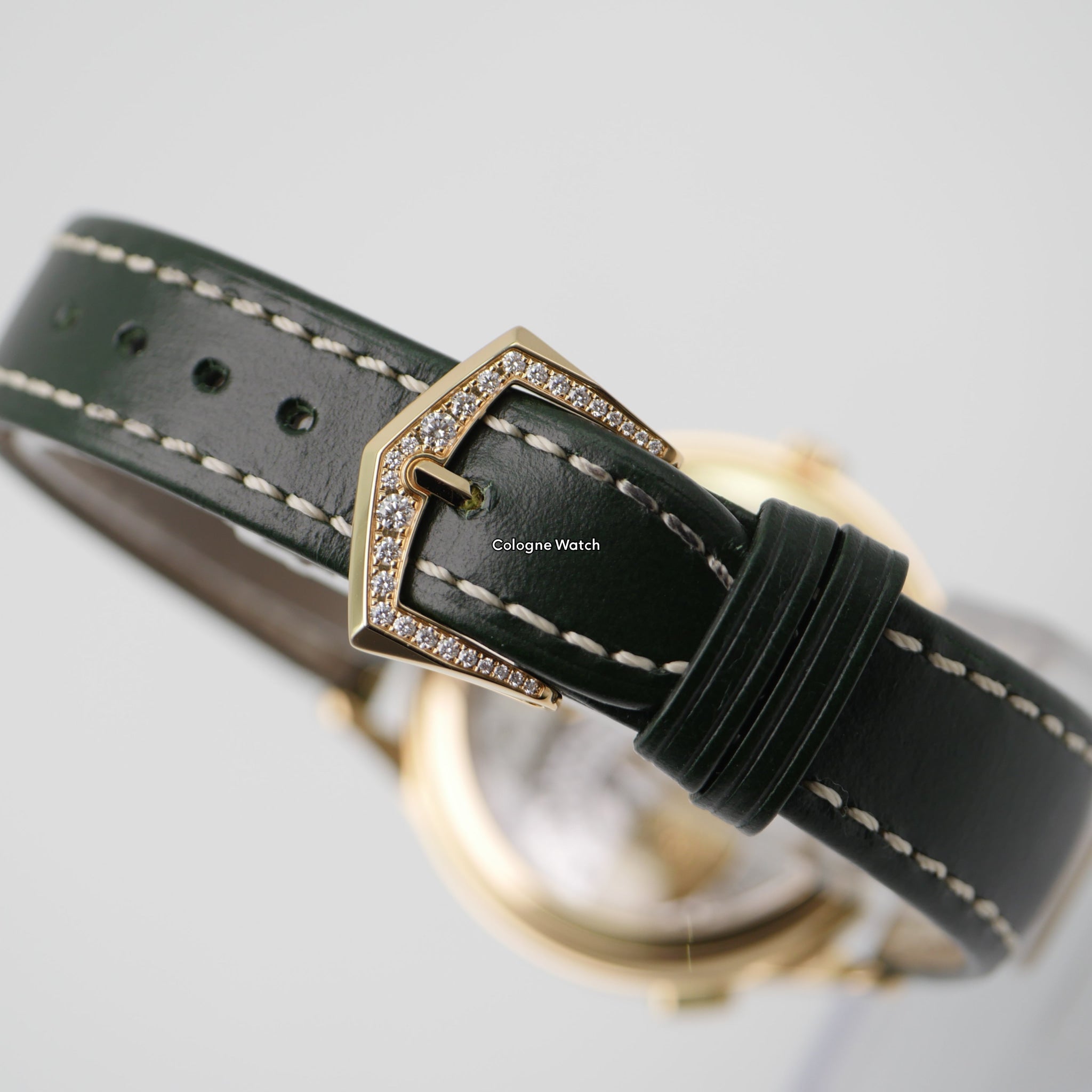 Patek Philippe World Time Gelbgold 7130R-014 - 2022