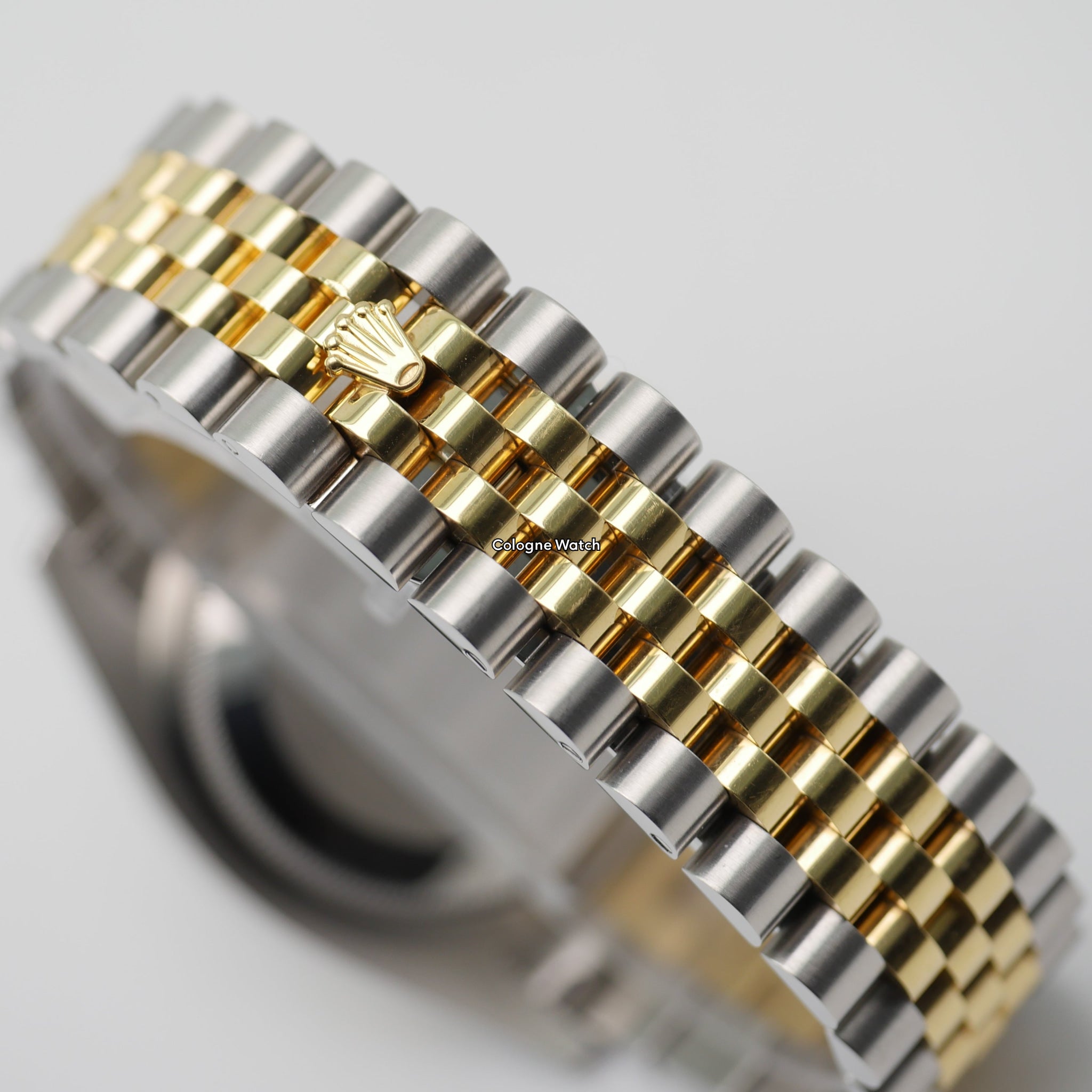 Rolex Datejust 36 Steel/Gold - 116233 - 2010 Mother-of-pearl dial