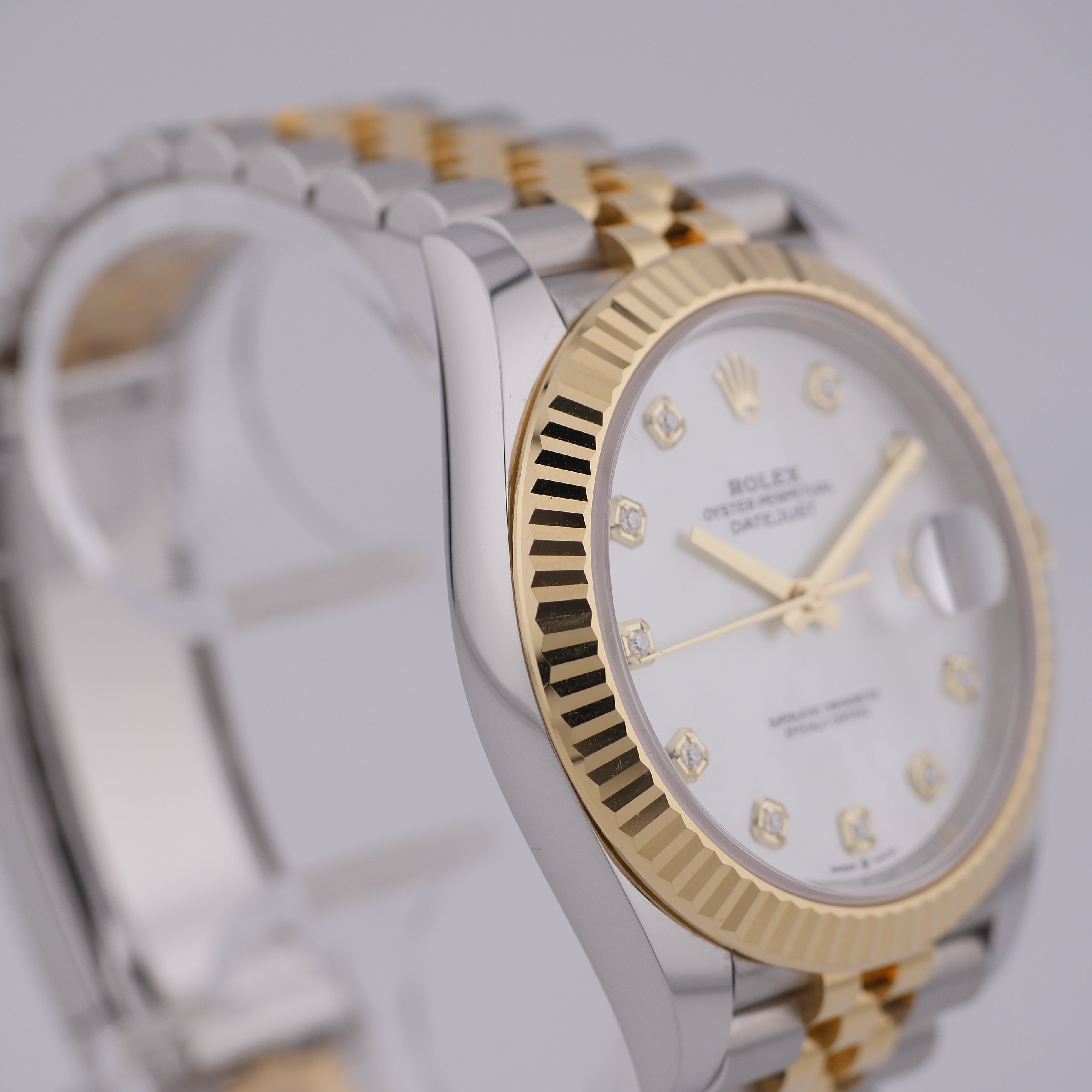 Rolex Datejust 41 Stahl / Gold 126333 - 2022 "MOP-Dial"