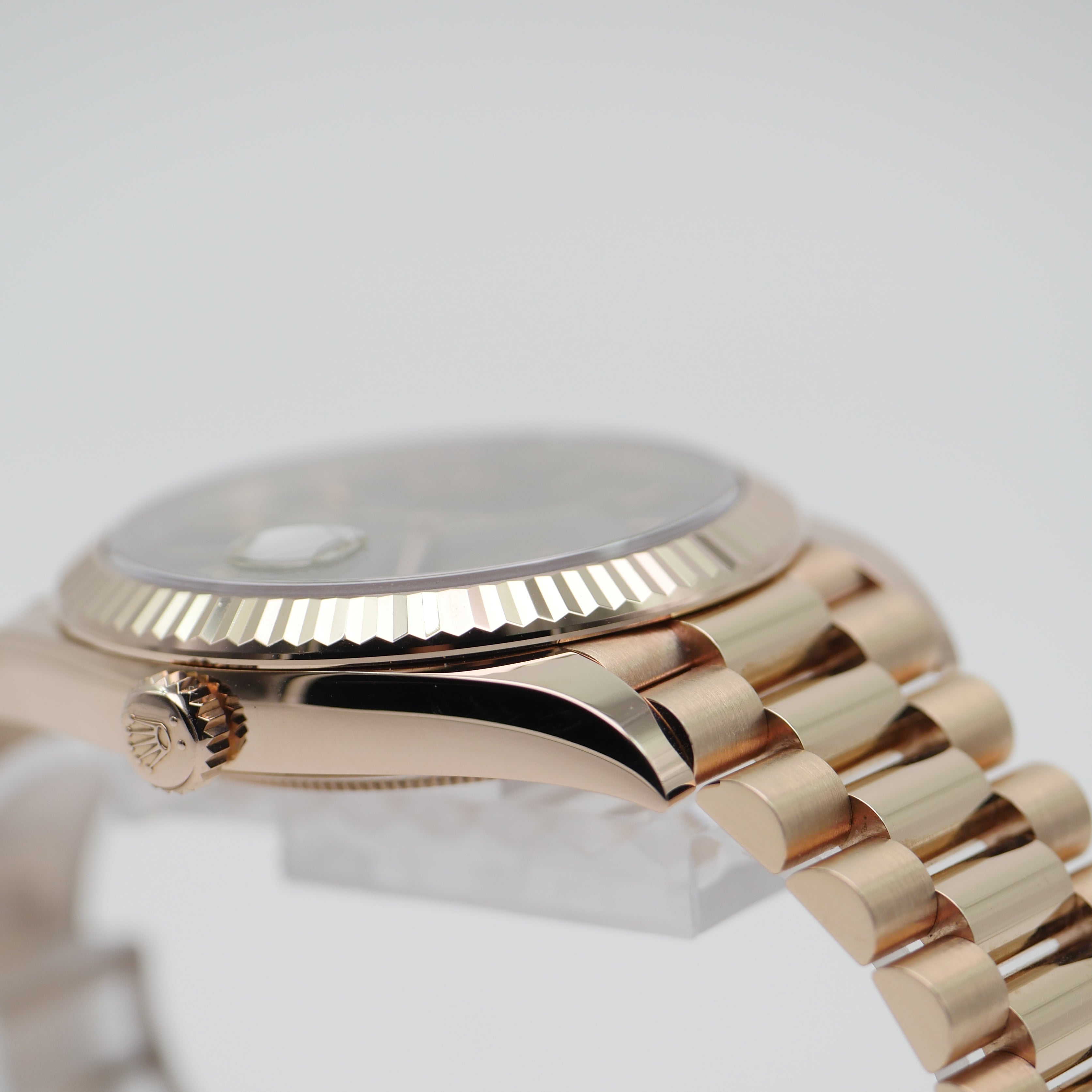 Rolex Day-Date 40 Roségold Olive Green Dial 228235 - 2026
