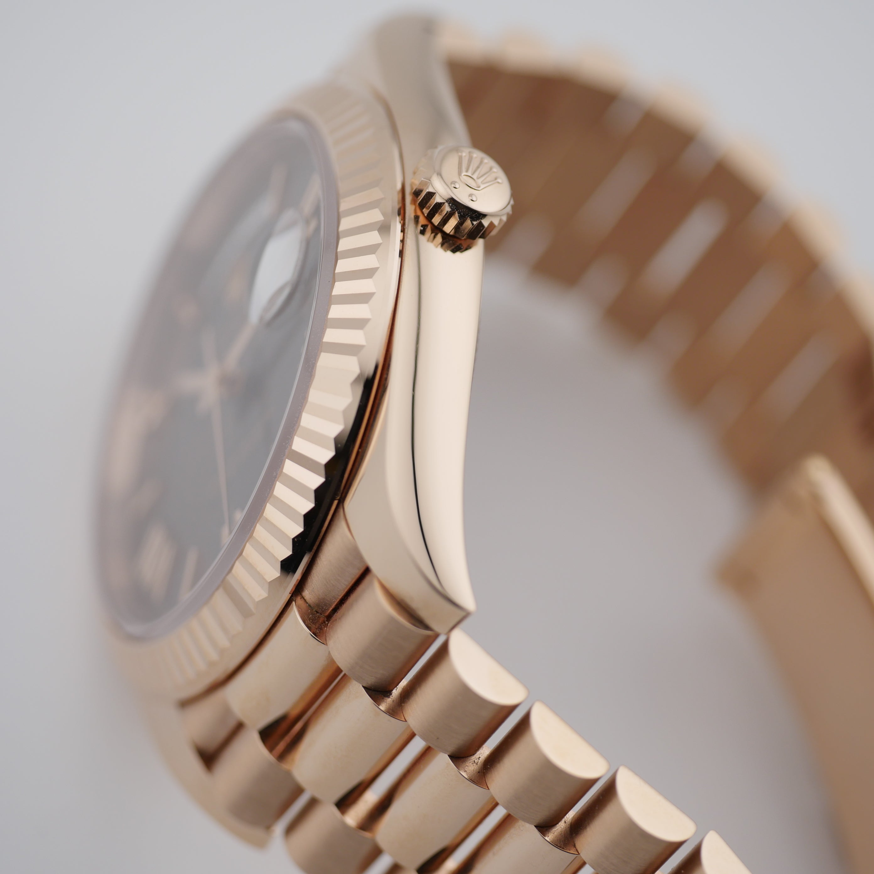 Rolex Day-Date 40 Roségold 228235 - 2022