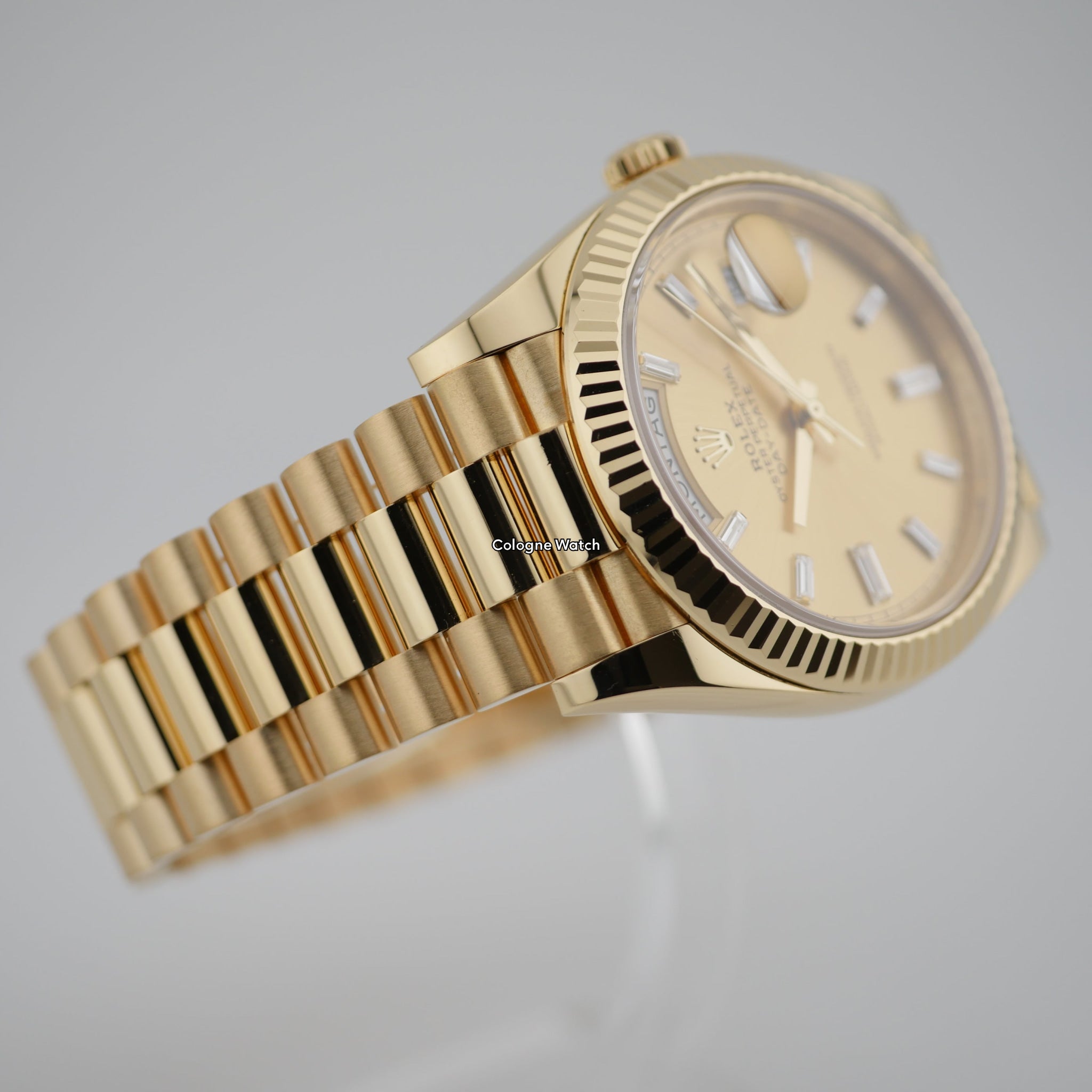 Rolex Day-Date 40 Gelbgold 228238 - 2024