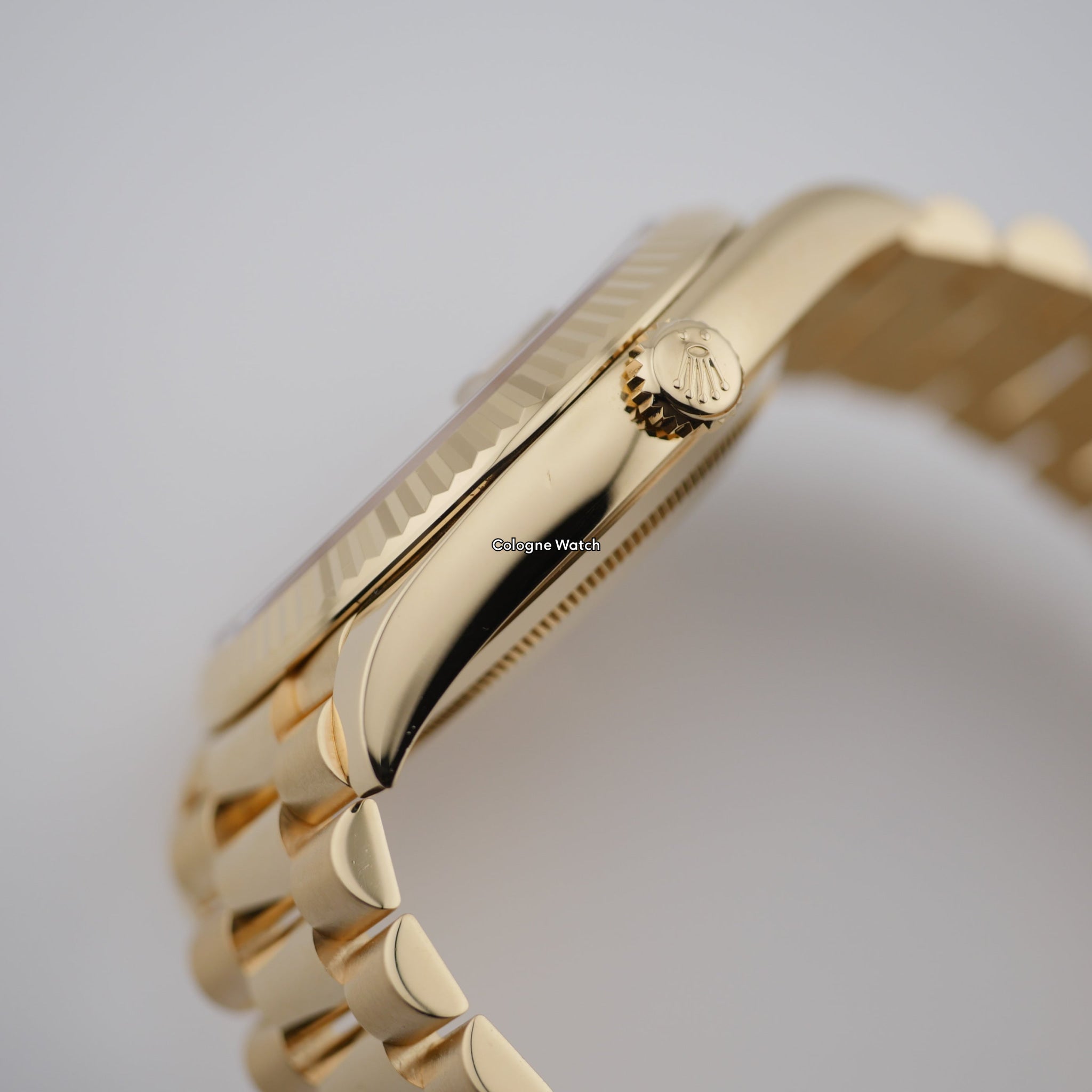 Rolex Day-Date 40 Gelbgold 228238 - 2024