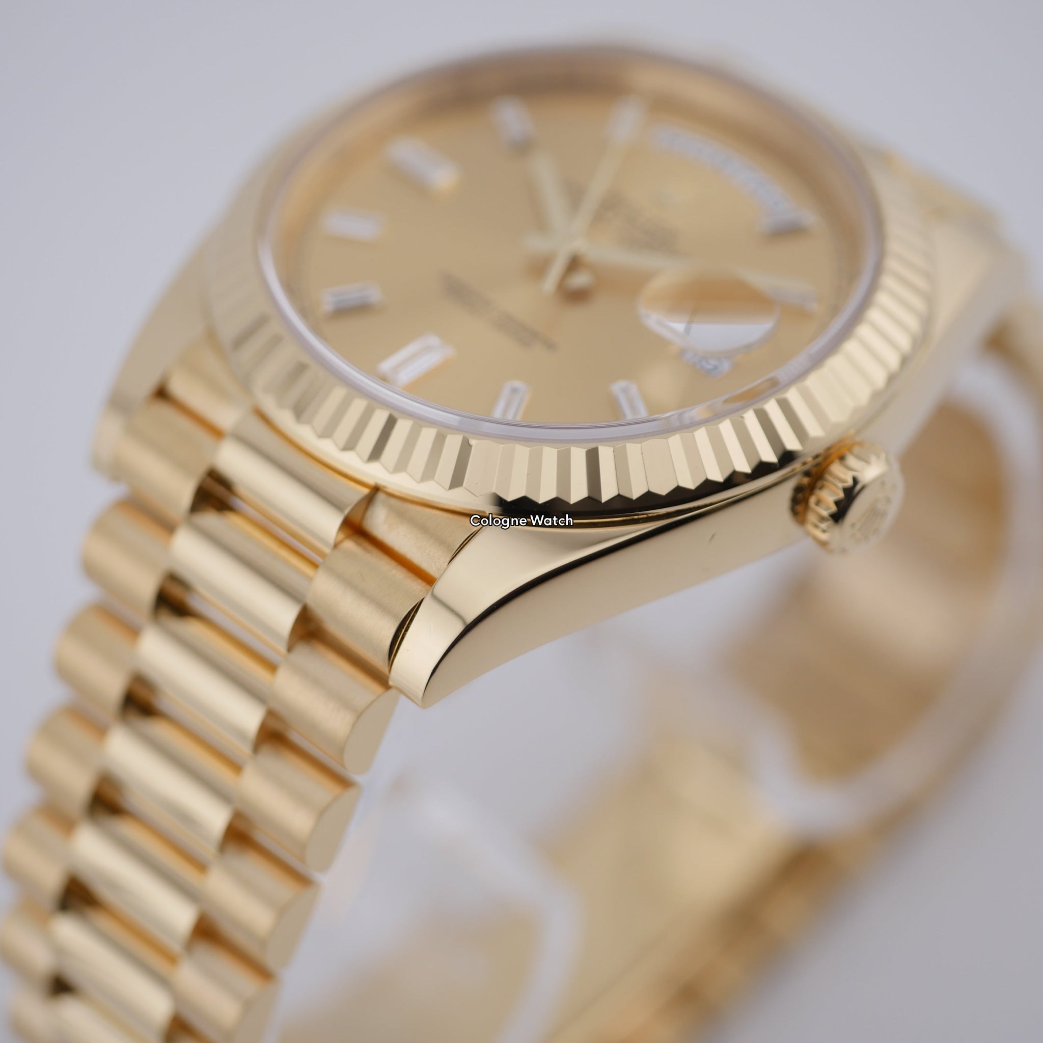 Rolex Day-Date 40 Gelbgold 228238 - 2024