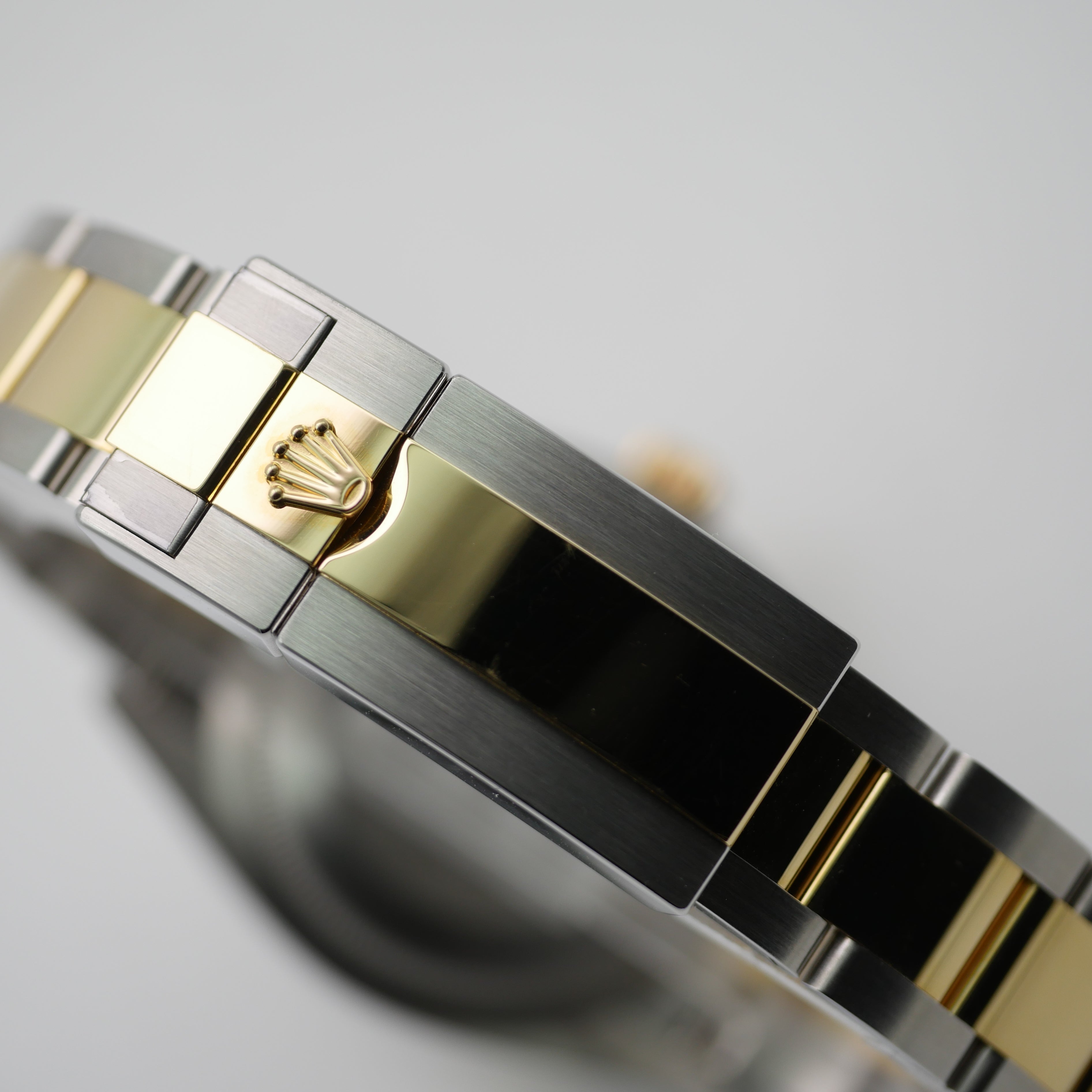 Rolex Explorer 36 Steel / Yellow Gold 124273 - 2021