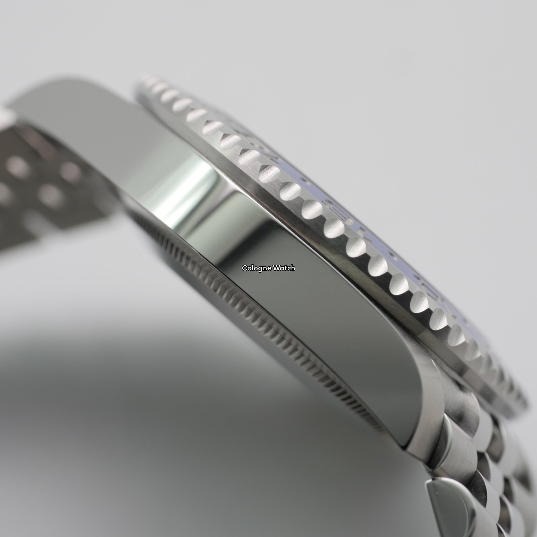 Rolex GMT-Master II Stahl 126710BLNR - 2019