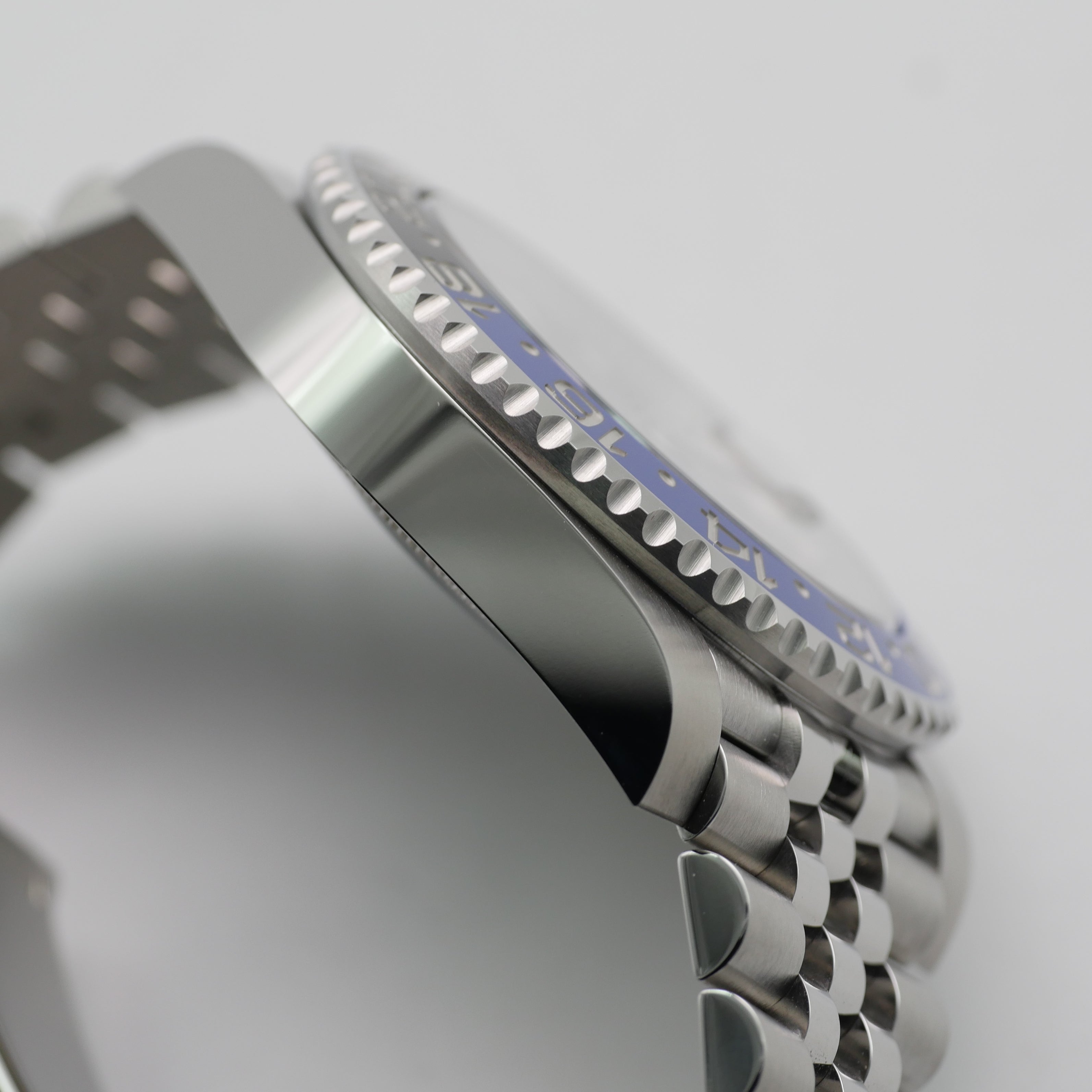 Rolex GMT-Master II Stahl 126710BLNR "Batgirl" - 2026
