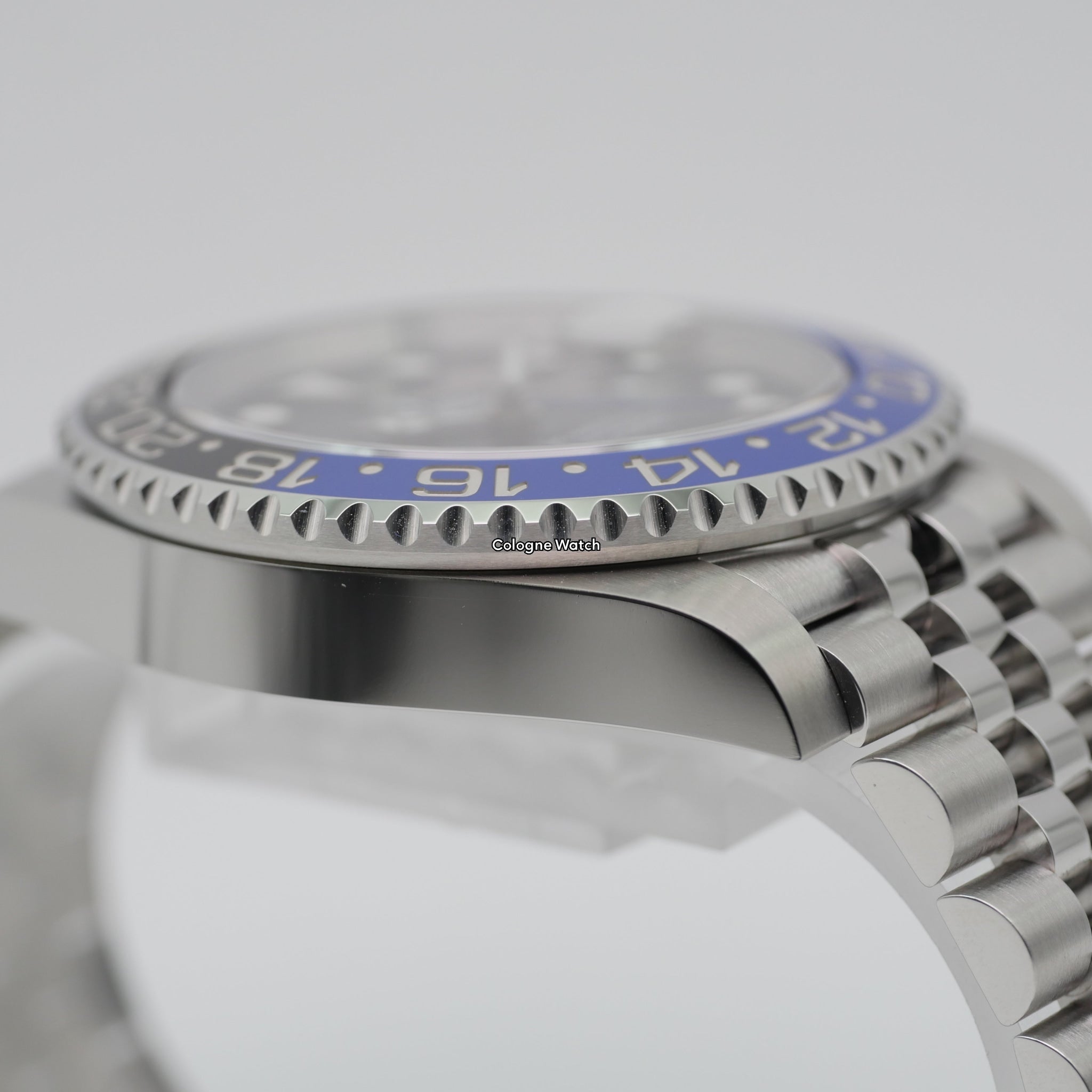 Rolex GMT-Master II Stahl 126710BLNR - 2019