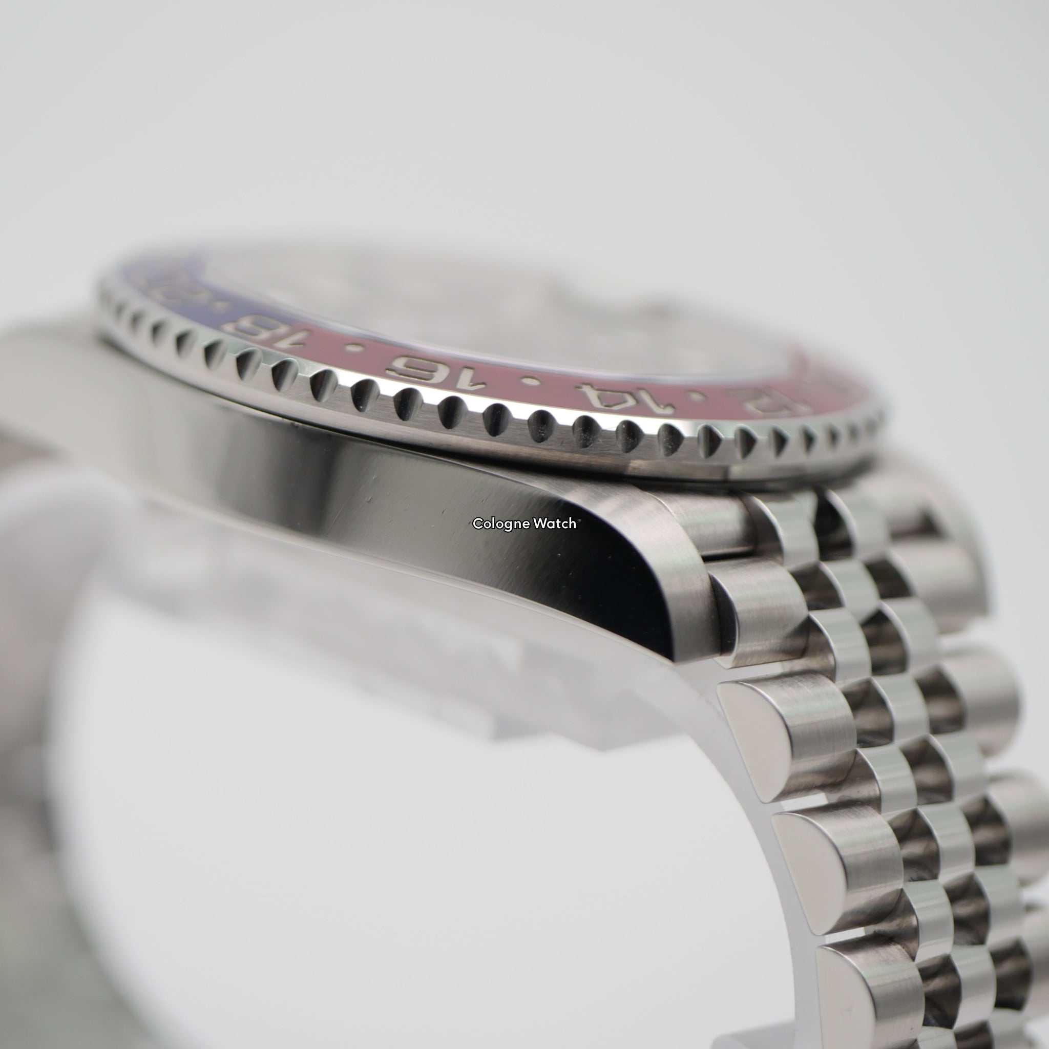 Rolex GMT-Master II 126710BLRO - 2021