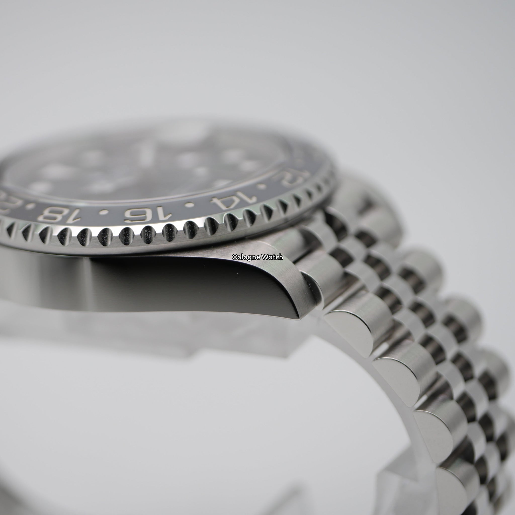 Rolex GMT-Master II 126710GRNR - 2025