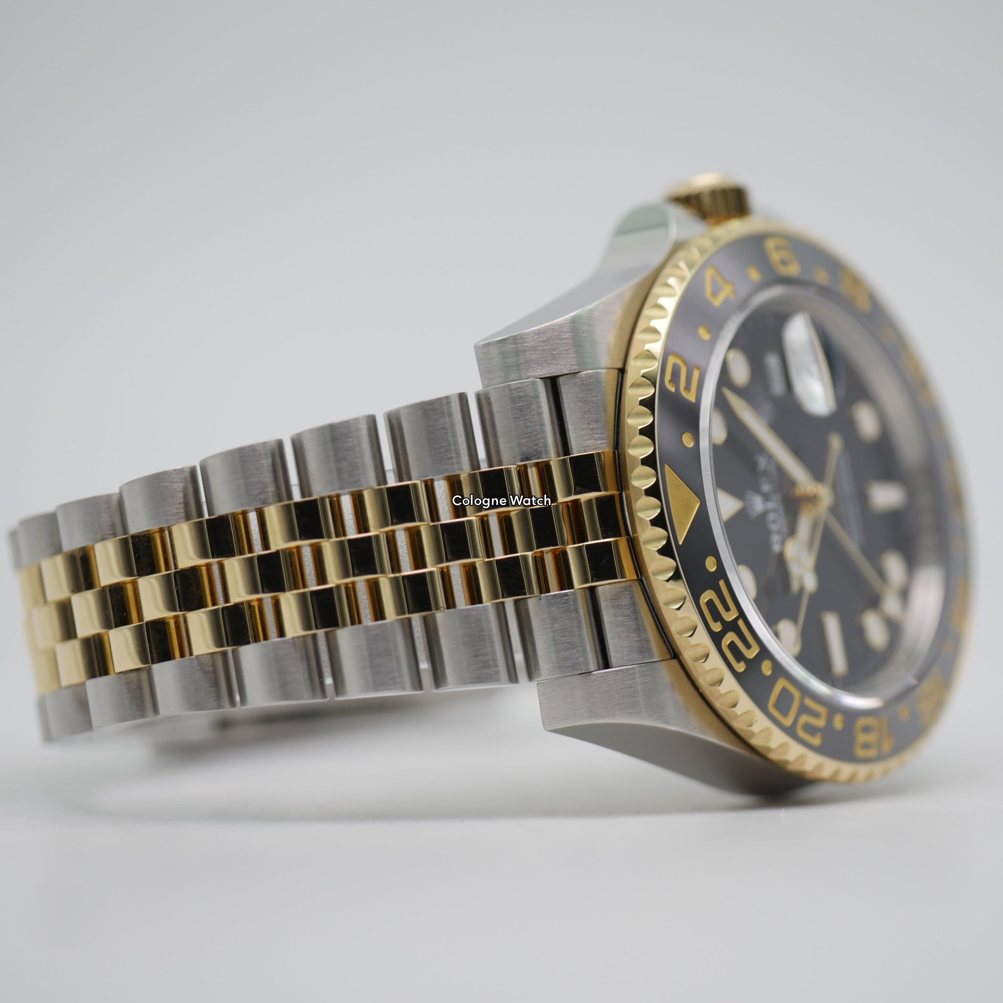 Rolex GMT-Master II Stahl / Gelbgold 126713GRNR - 2024