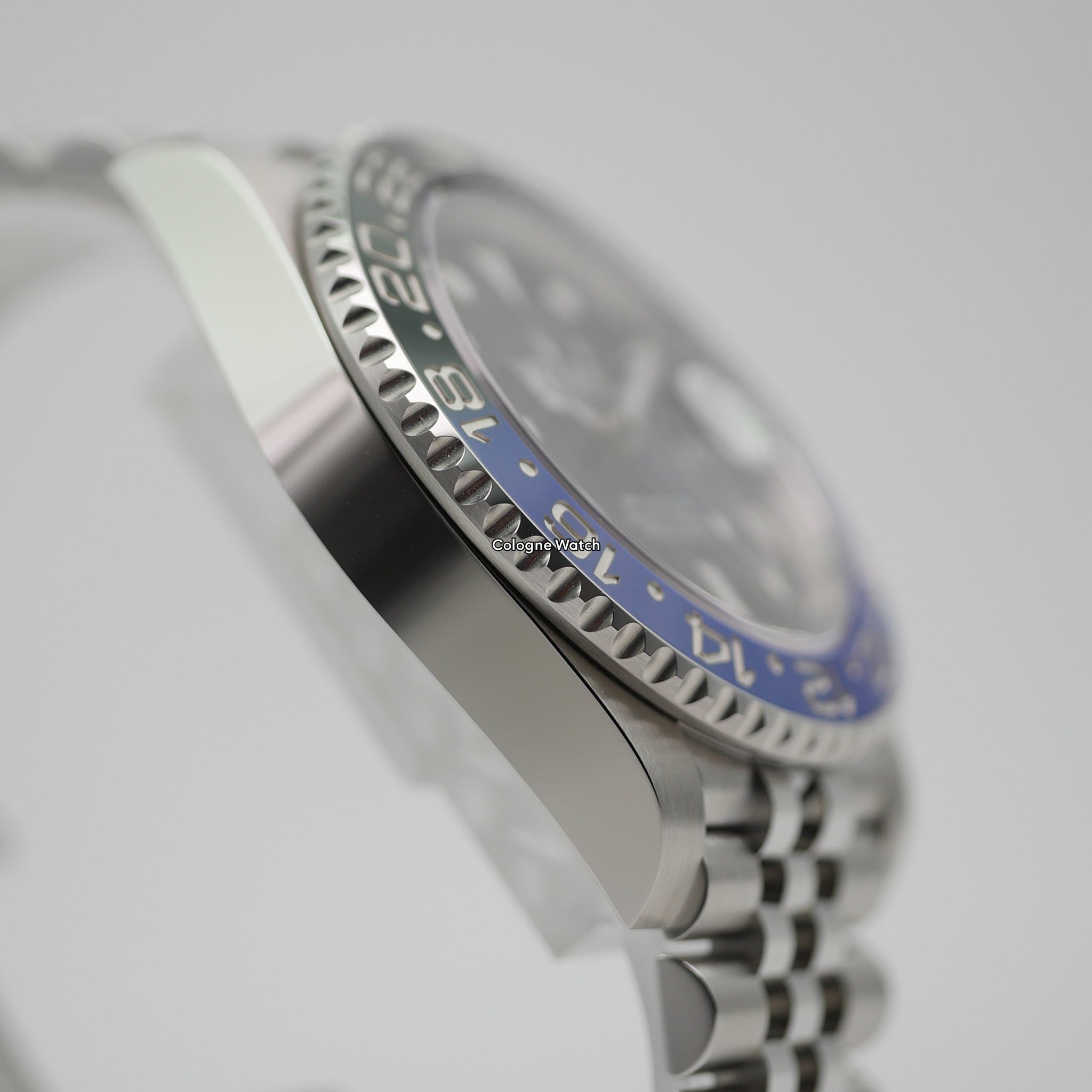 Rolex GMT-Master II Stahl 126710BLNR - 2022