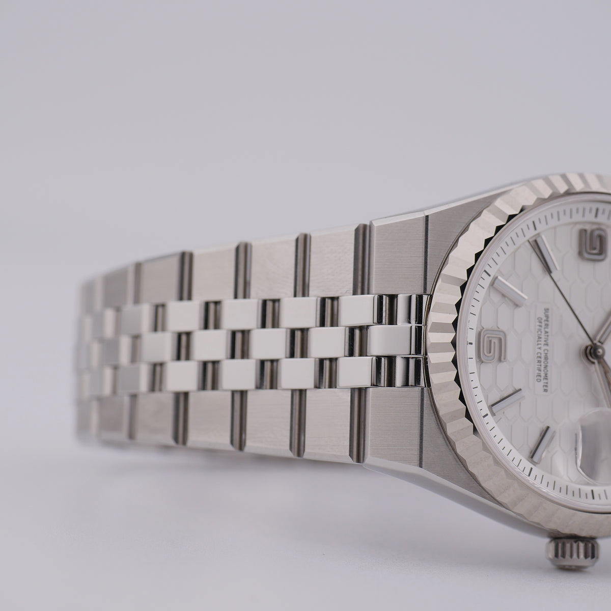 Rolex Land-Dweller 40 Steel 127334 - 2026