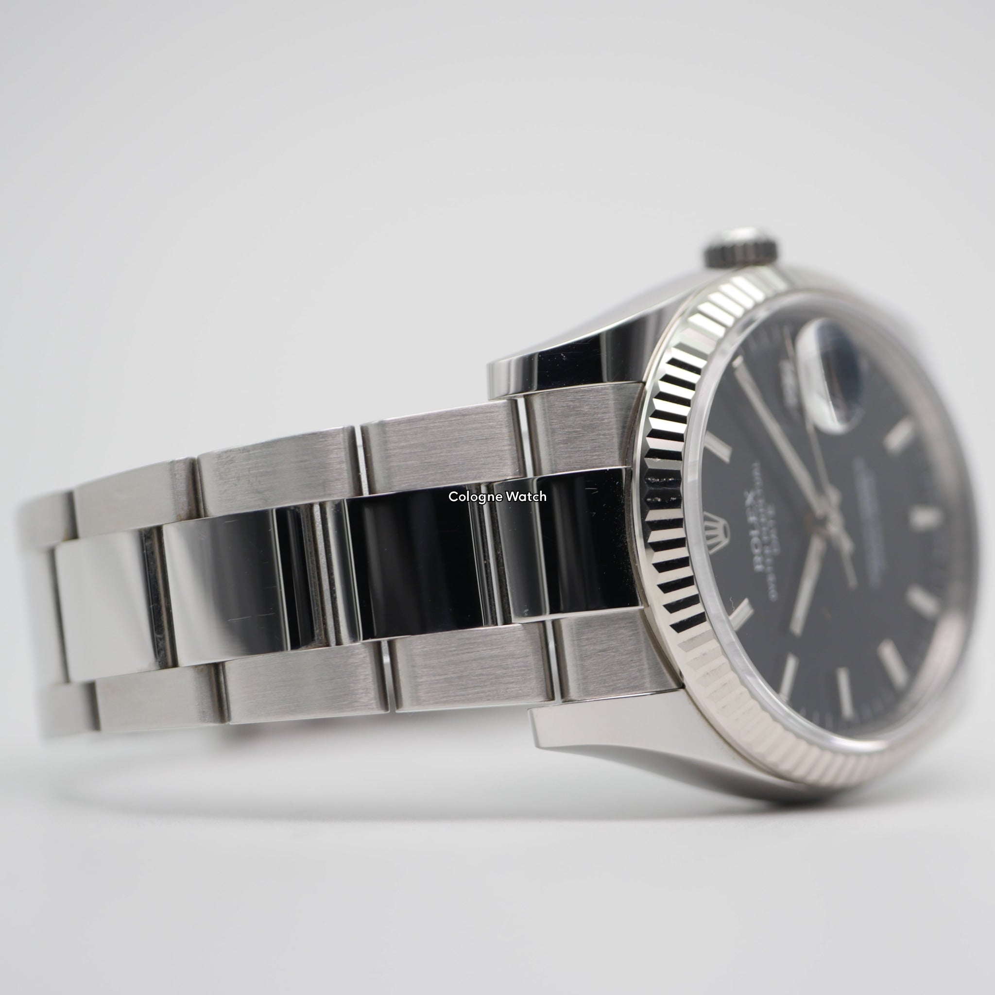 Rolex Oyster Perpetual Date 115234 - 2018