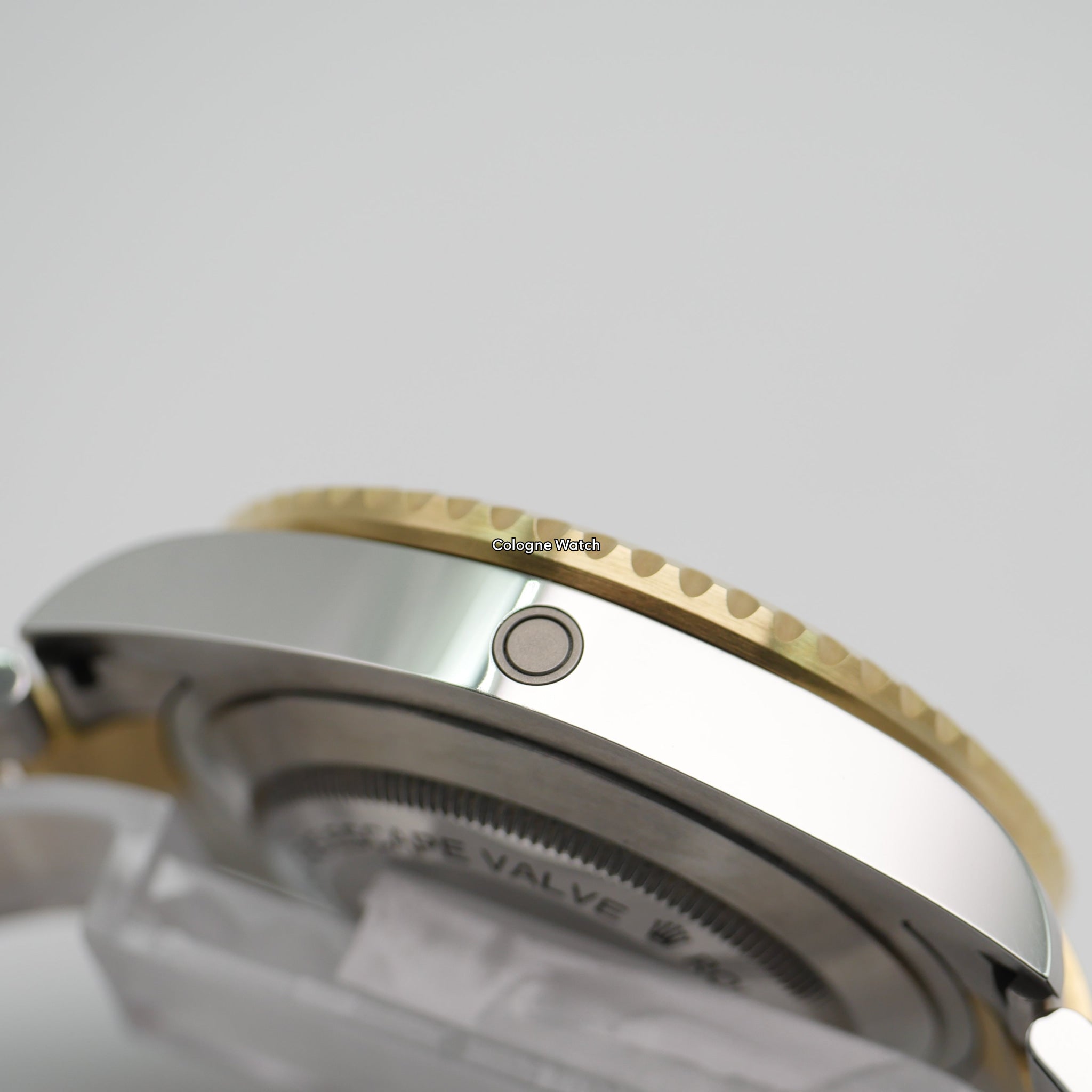 Rolex Sea-Dweller 43 Steel / Yellow Gold 126603 - 2021