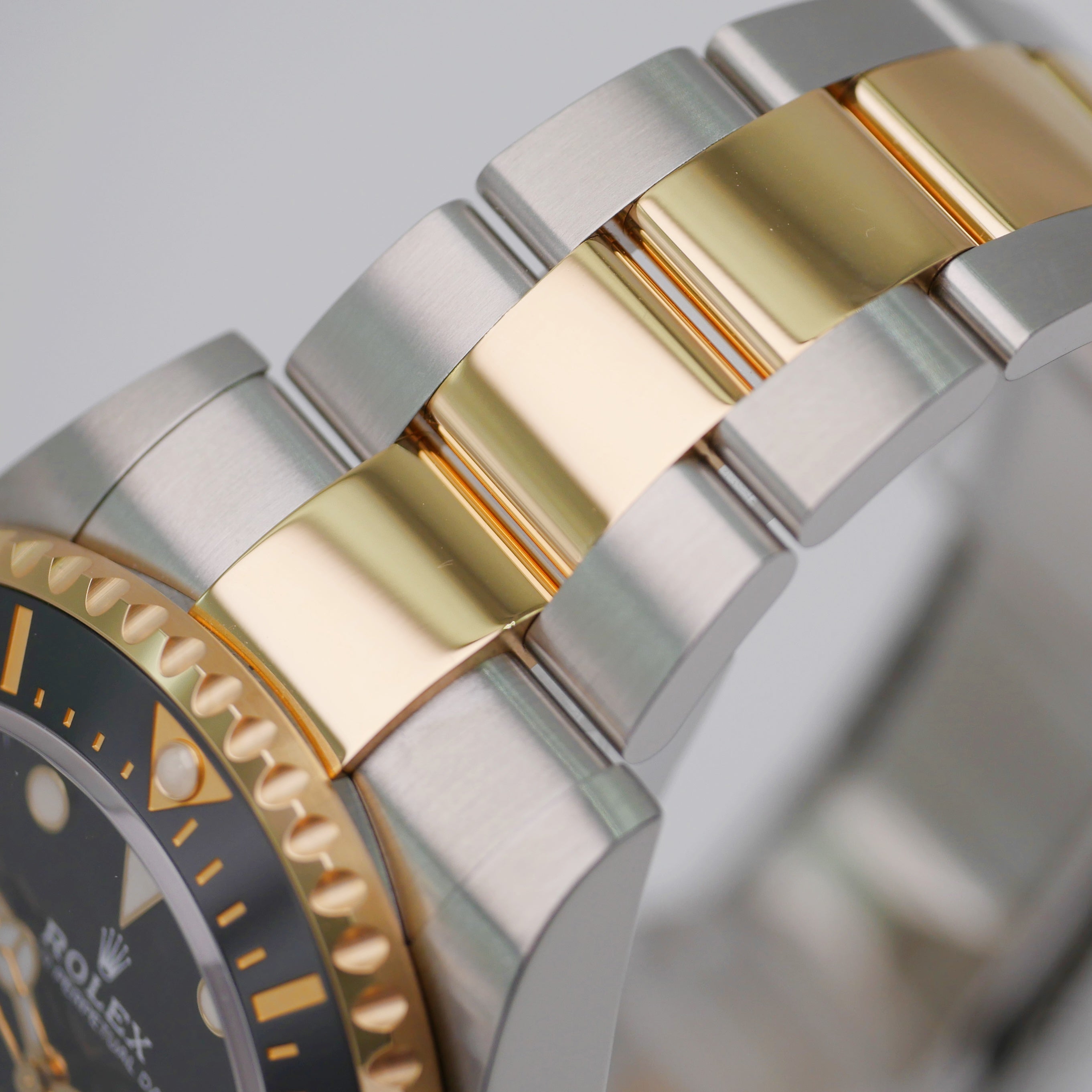Rolex Sea-Dweller 43 Steel/Yellow Gold 126603 - 2021