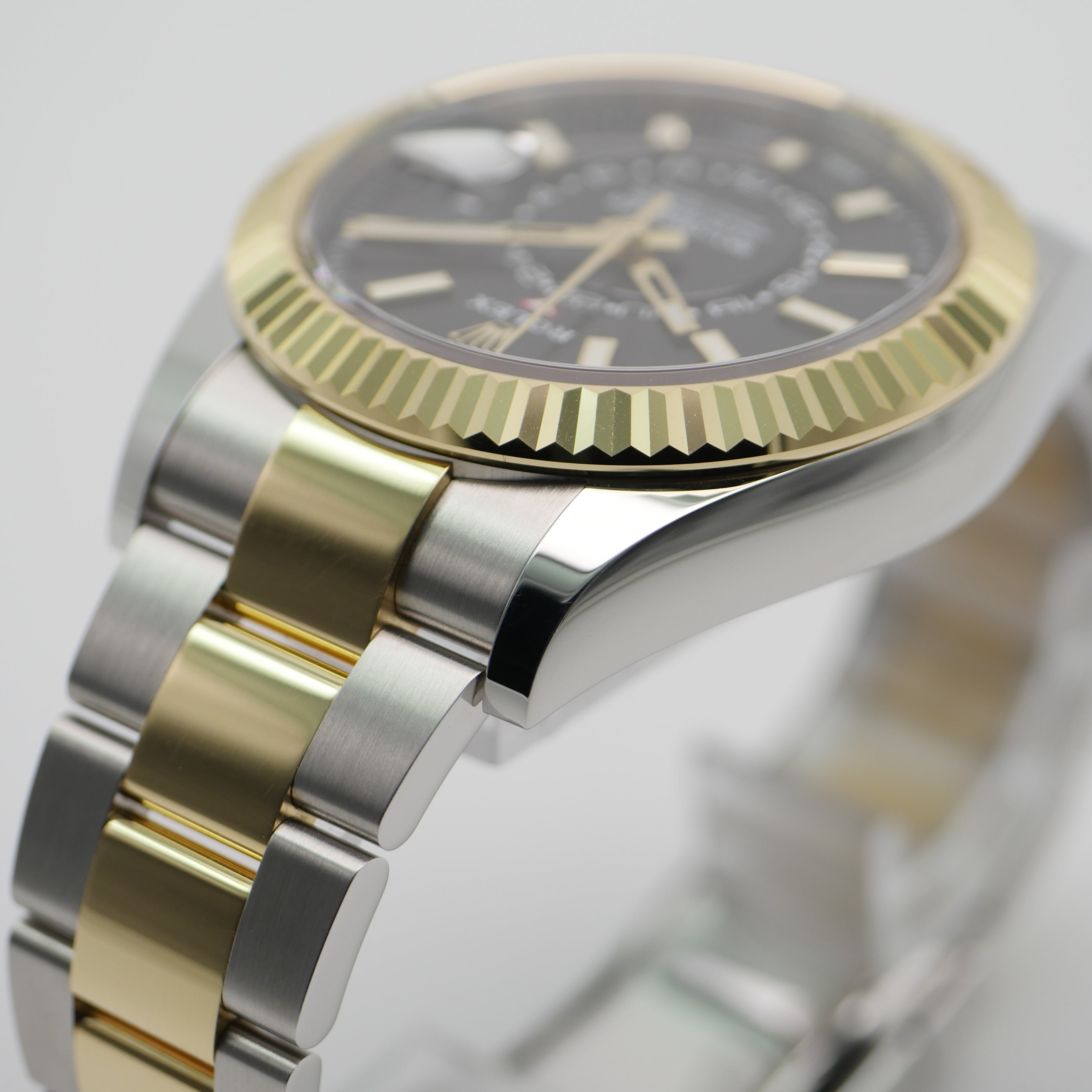 Rolex Sky-Dweller Stahl / Gelbgold 326933 - 2018