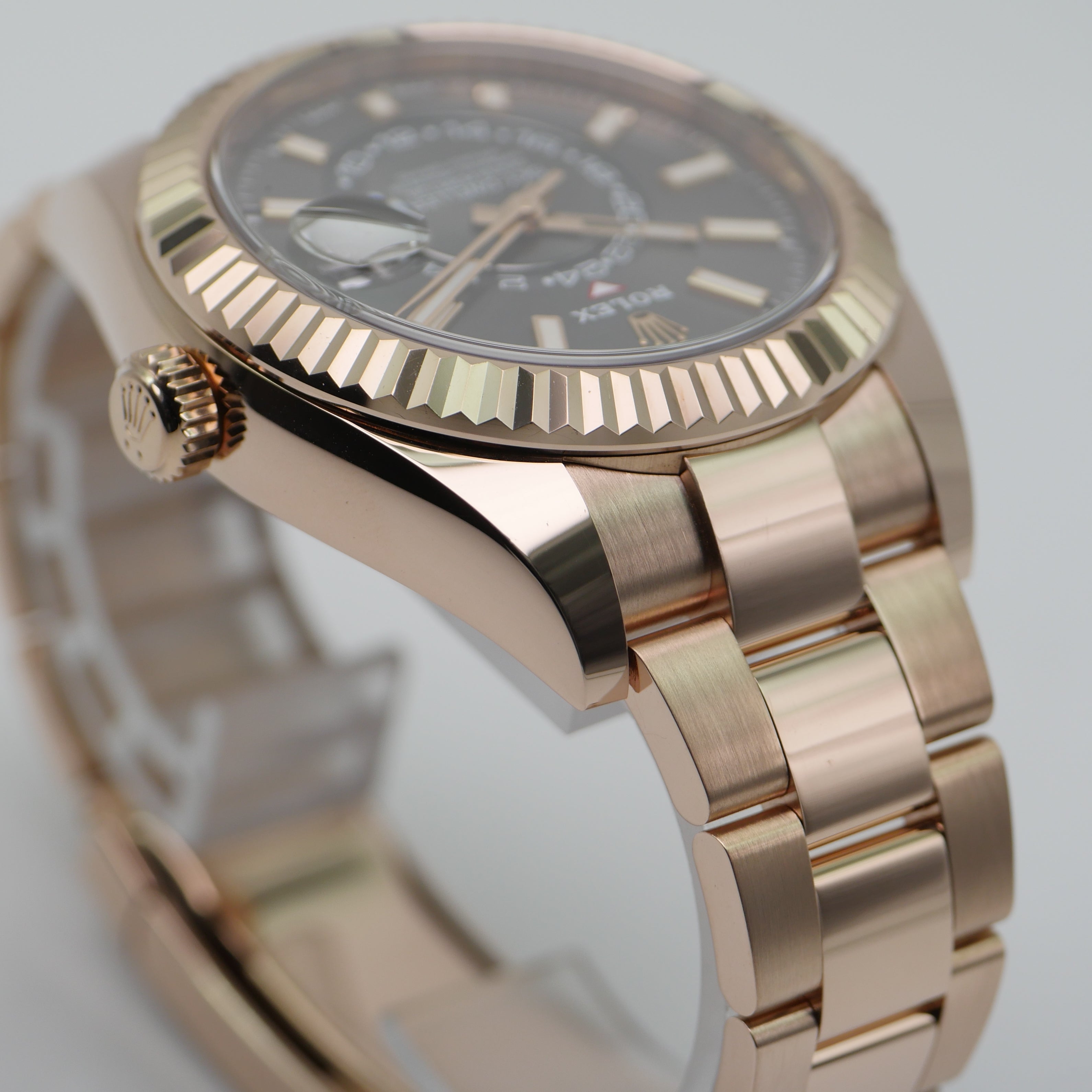 Rolex Sky Dweller Rosegold 326935 - 2018
