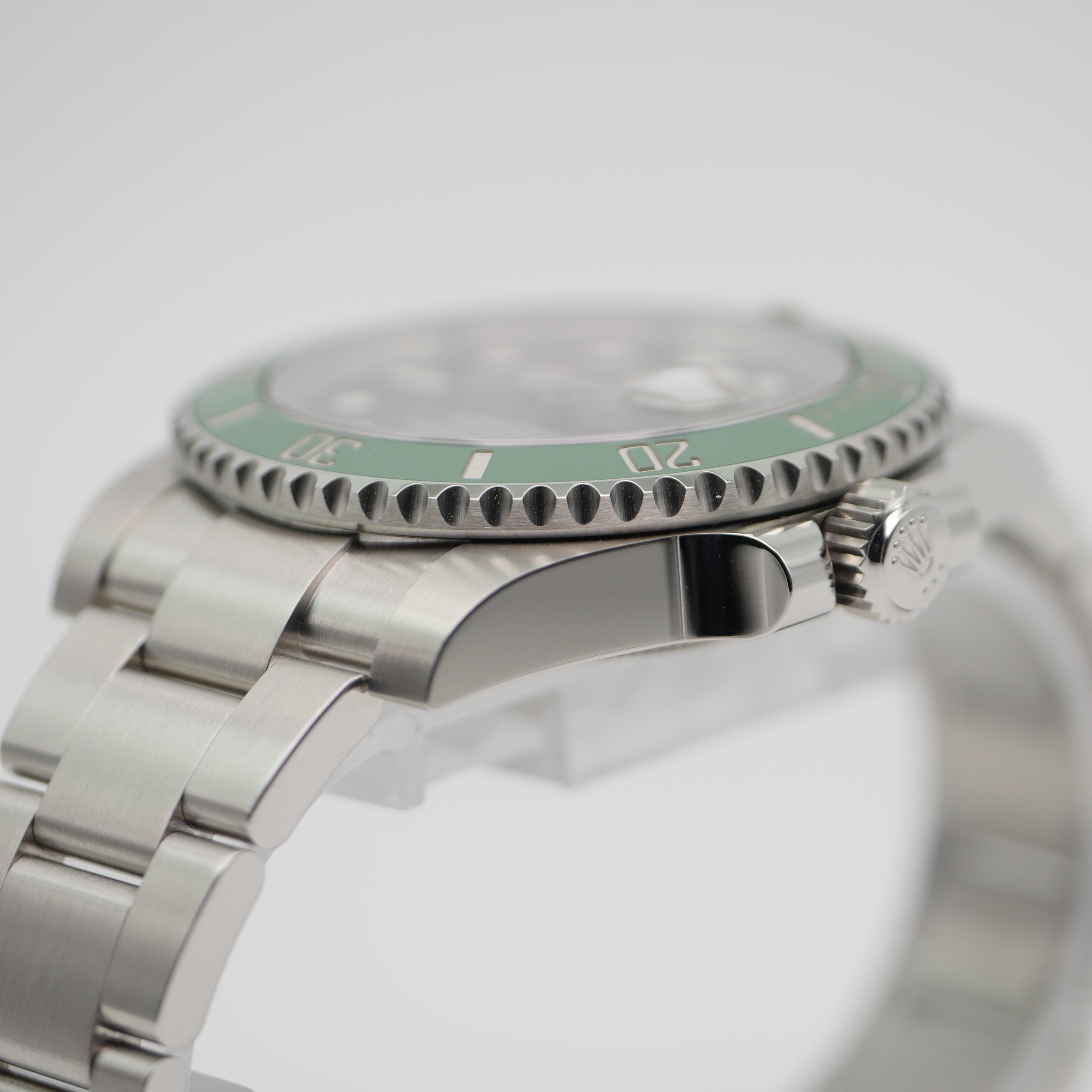 Rolex Submariner Date Stahl 116610LV ''Hulk'' - 2019