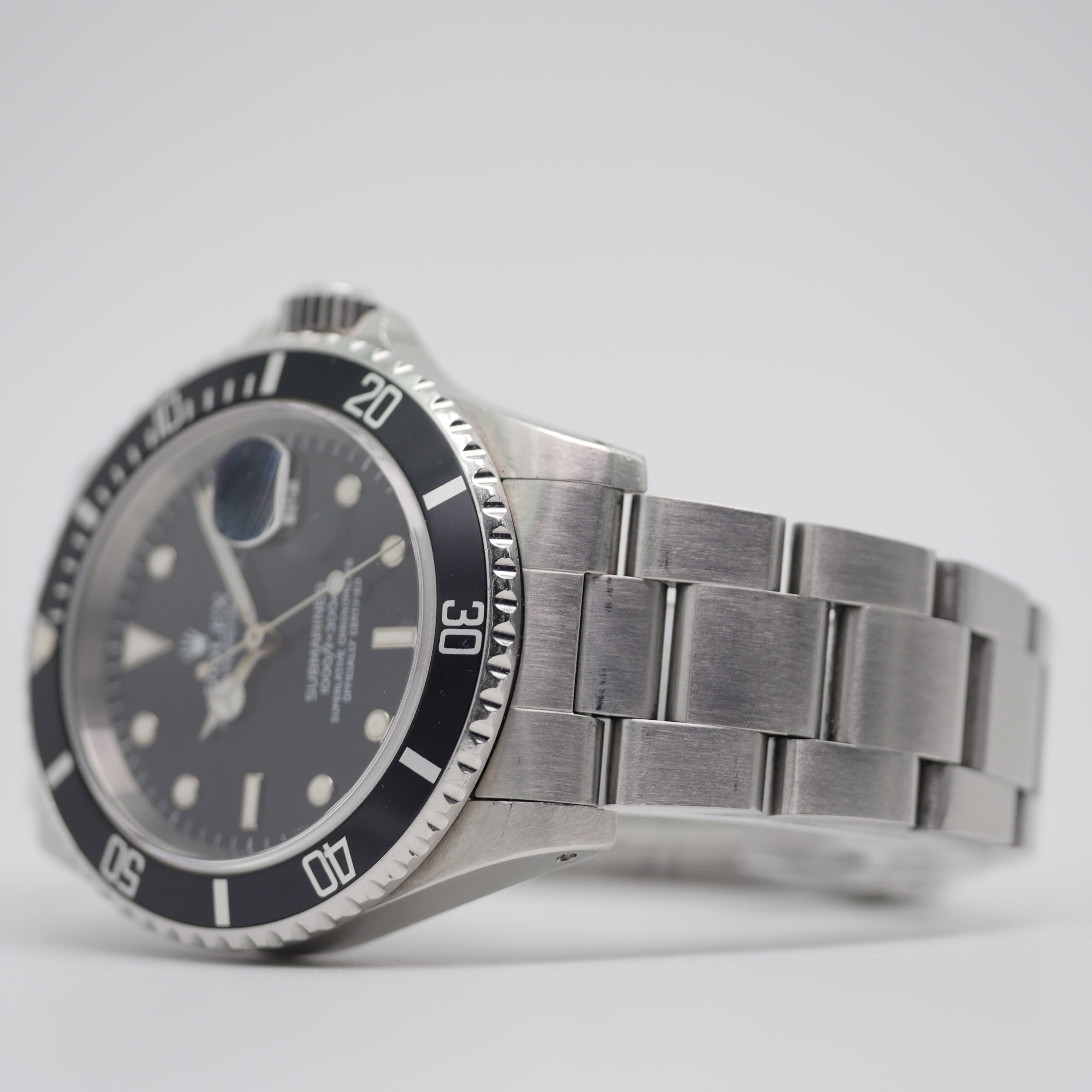Rolex Submariner Date Steel 16610 - 1998