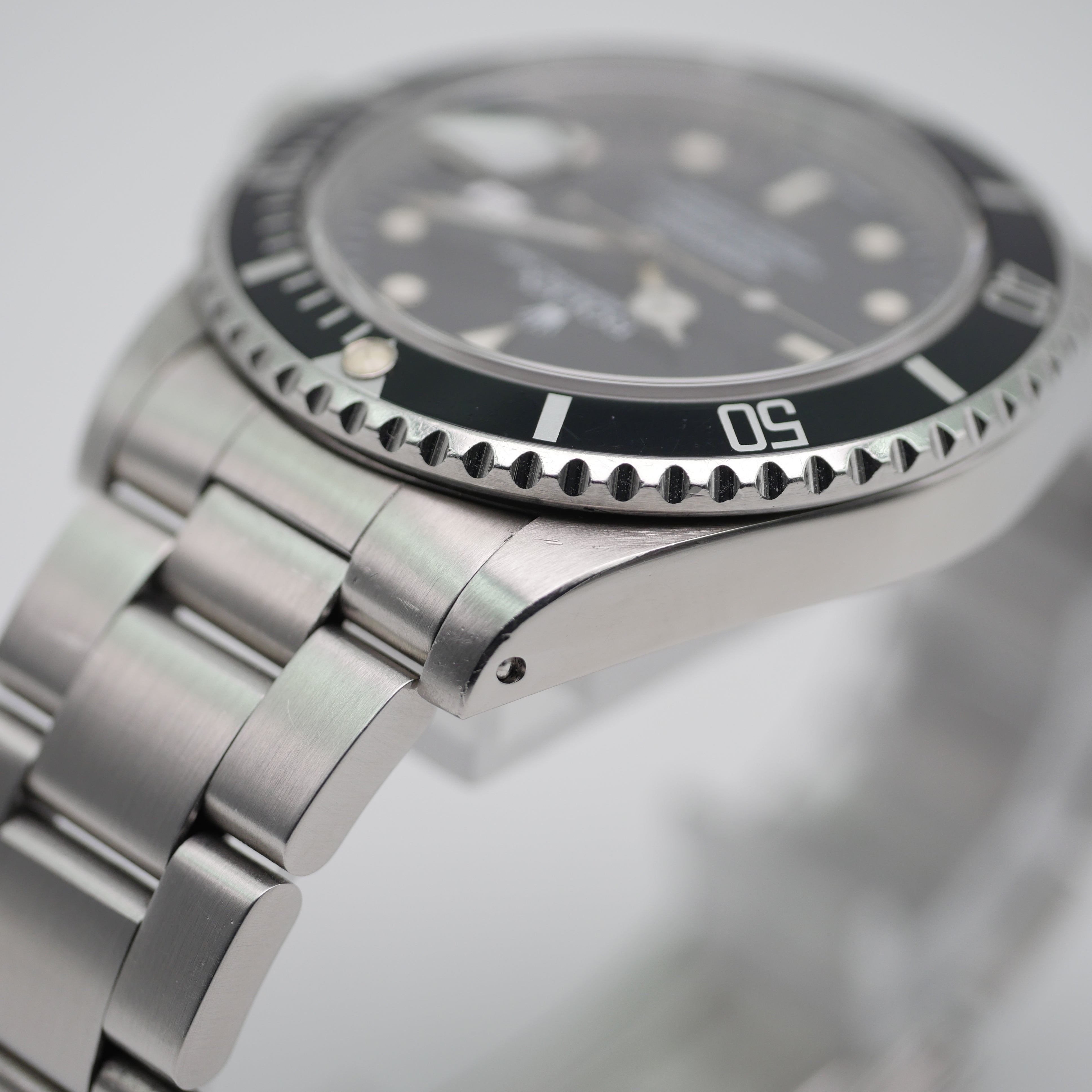 Rolex Submariner Date Steel 16610 - 1998