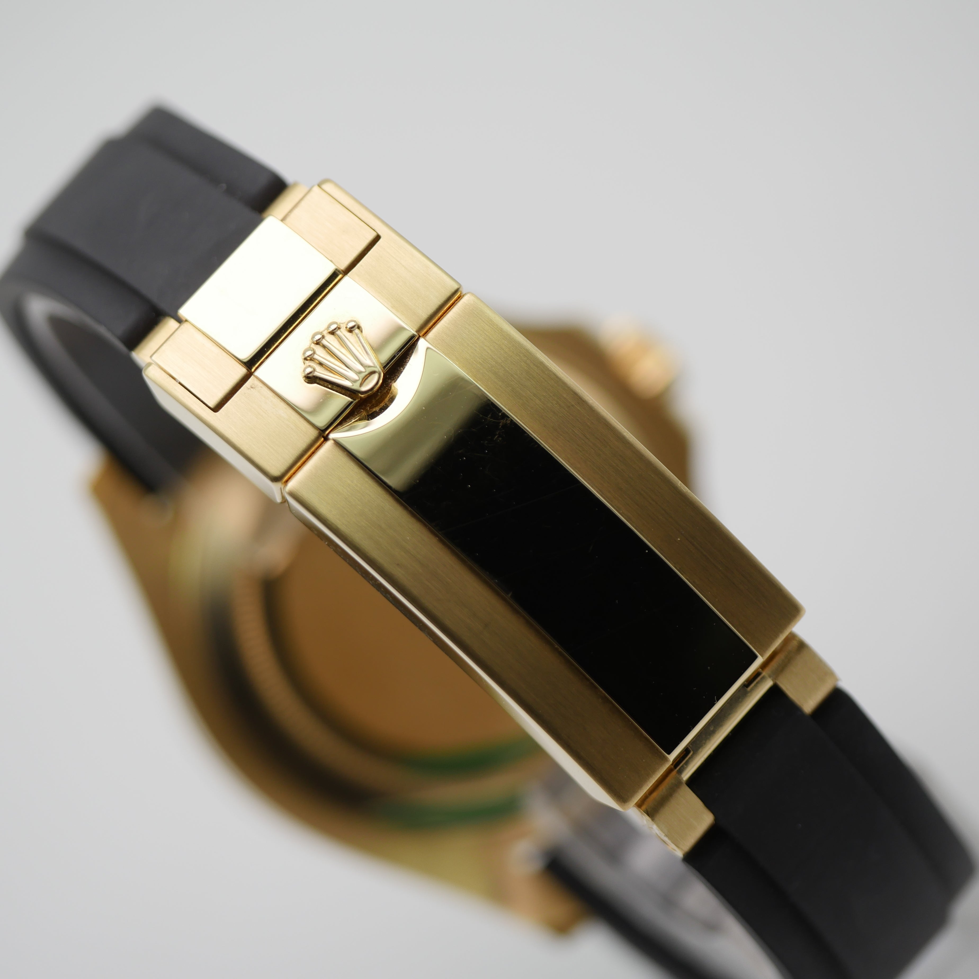 Rolex Yacht-Master 42 Gelbgold 226658 - 2022