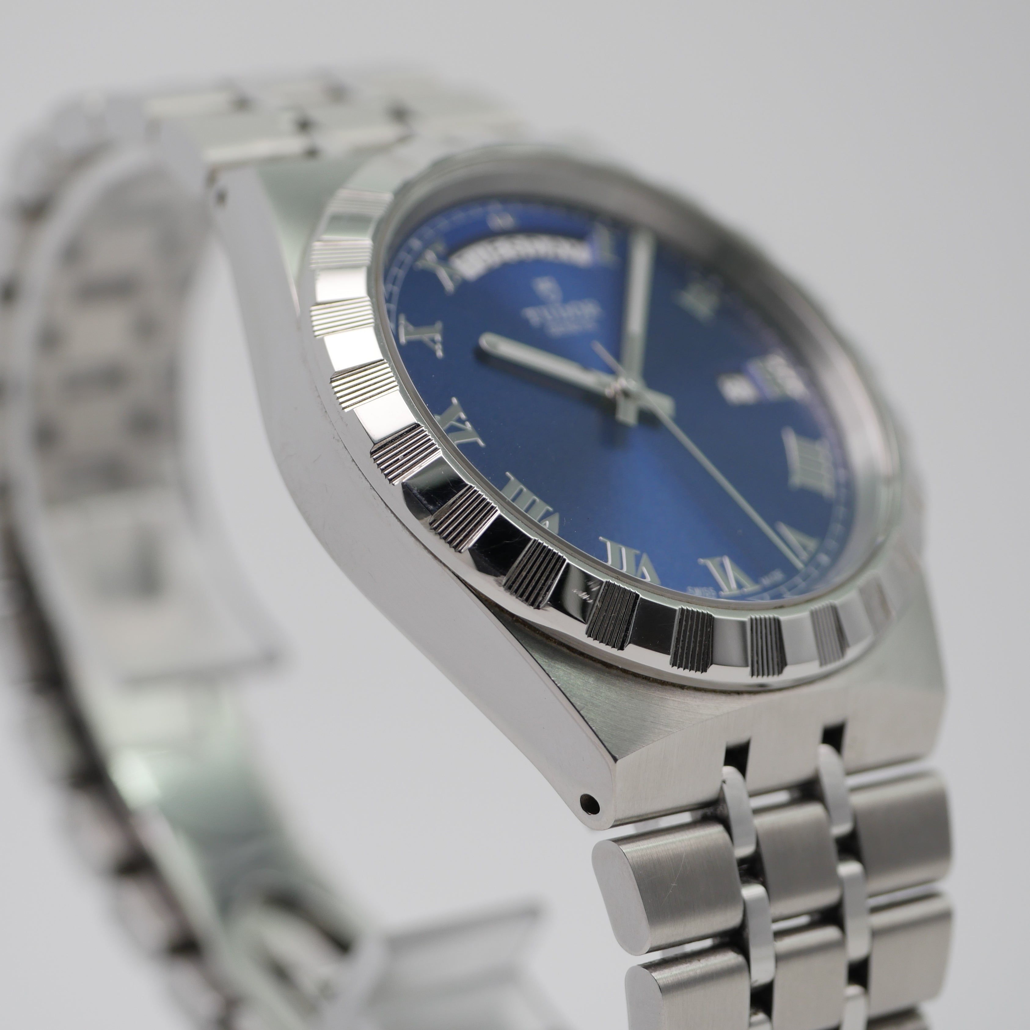 Tudor Royal Steel 28600 - 2024
