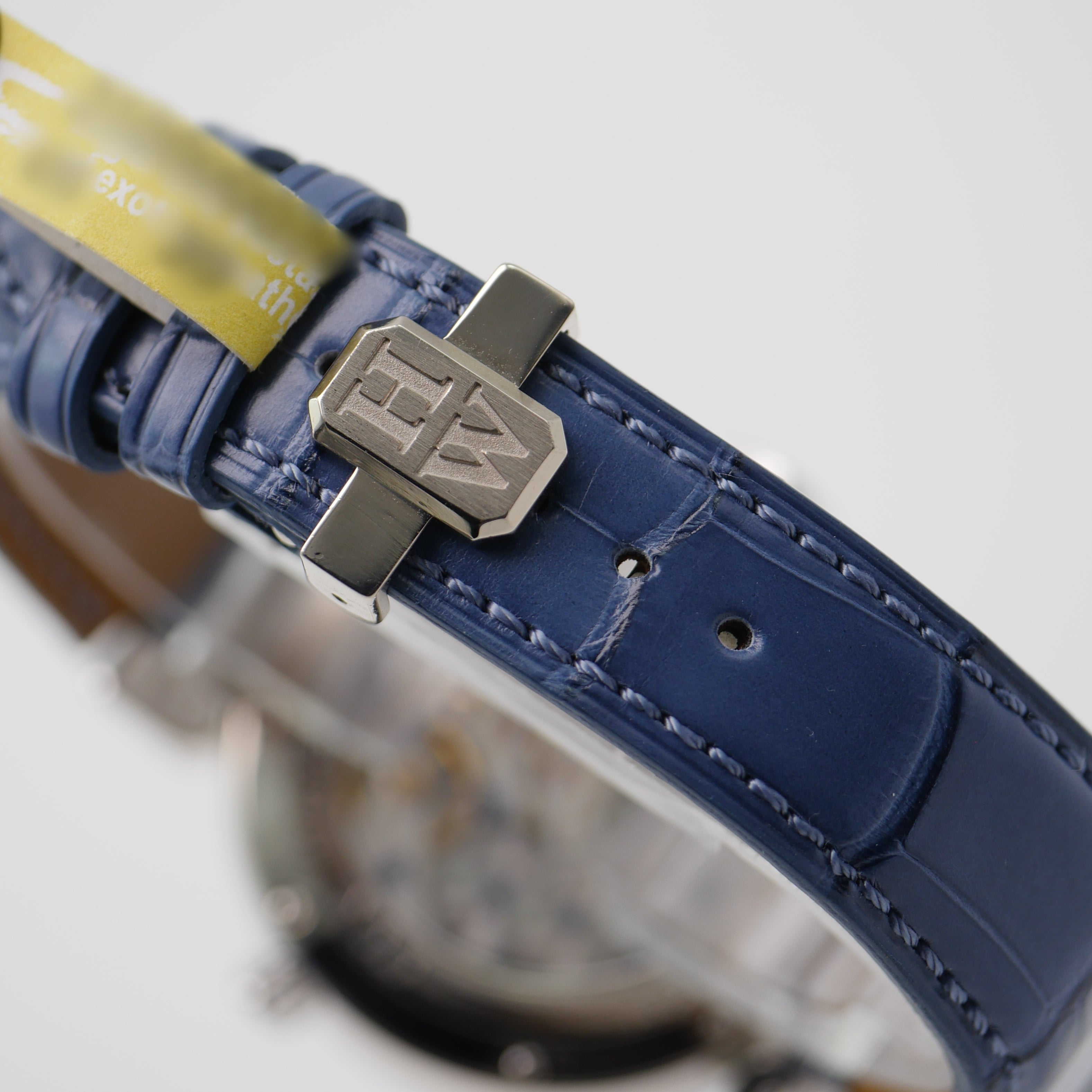 Harry Winston Premier White Gold - 200-MMTZ39W