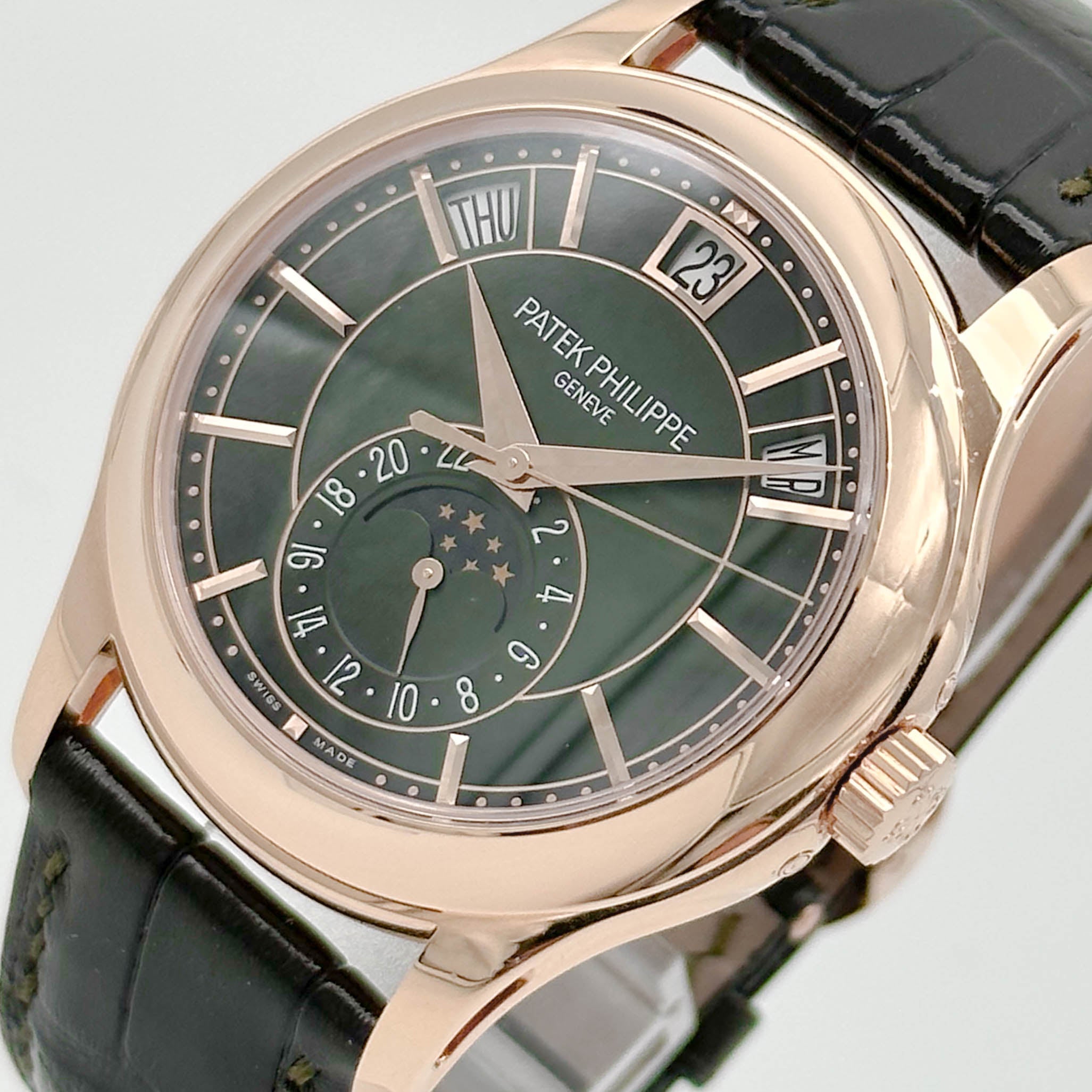 Patek Philippe Annual Calendar Rose Gold 5205 - green Dial 2025