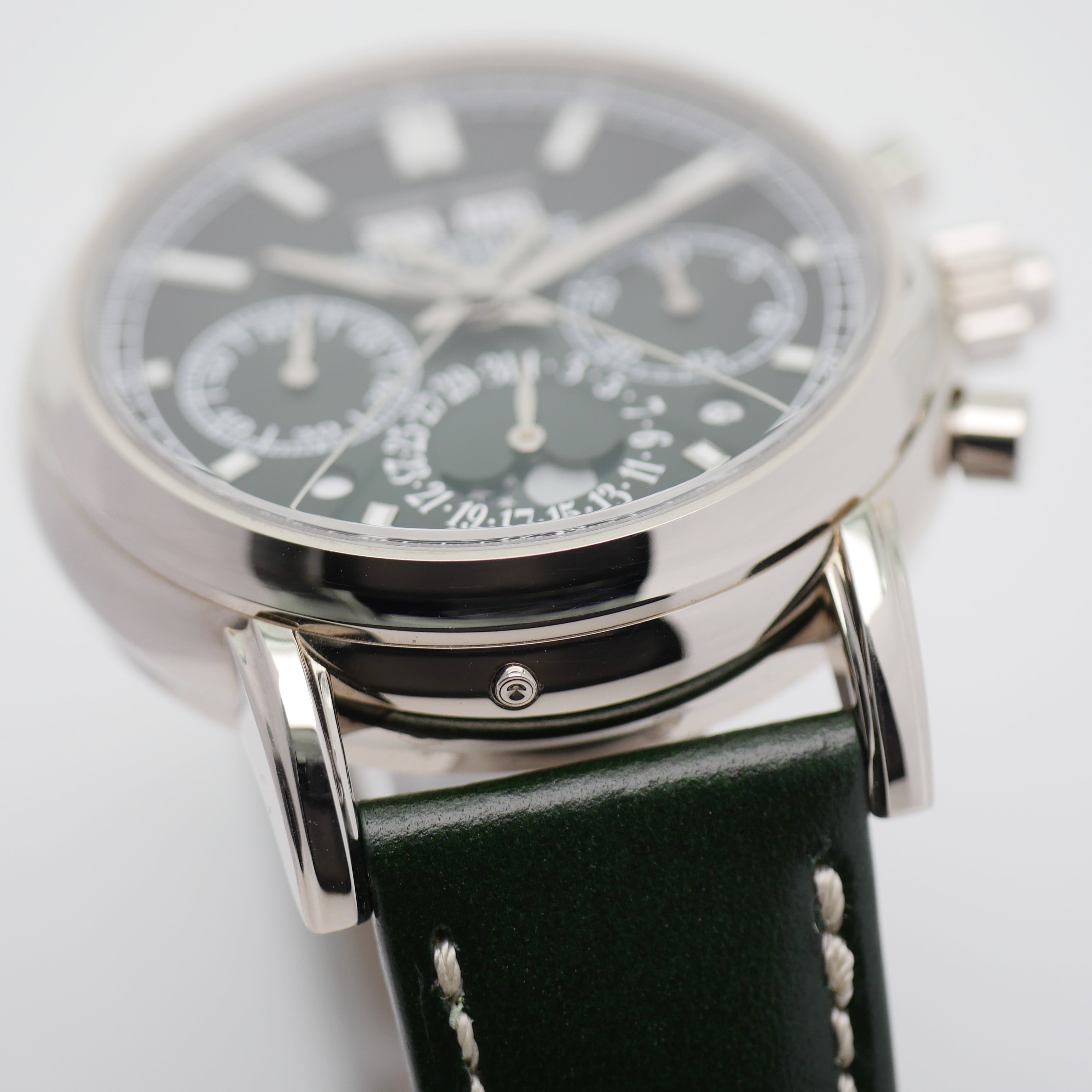 Patek Philippe Perpetual Calendar Split Second Chronograph Weißgold- 5204G-011