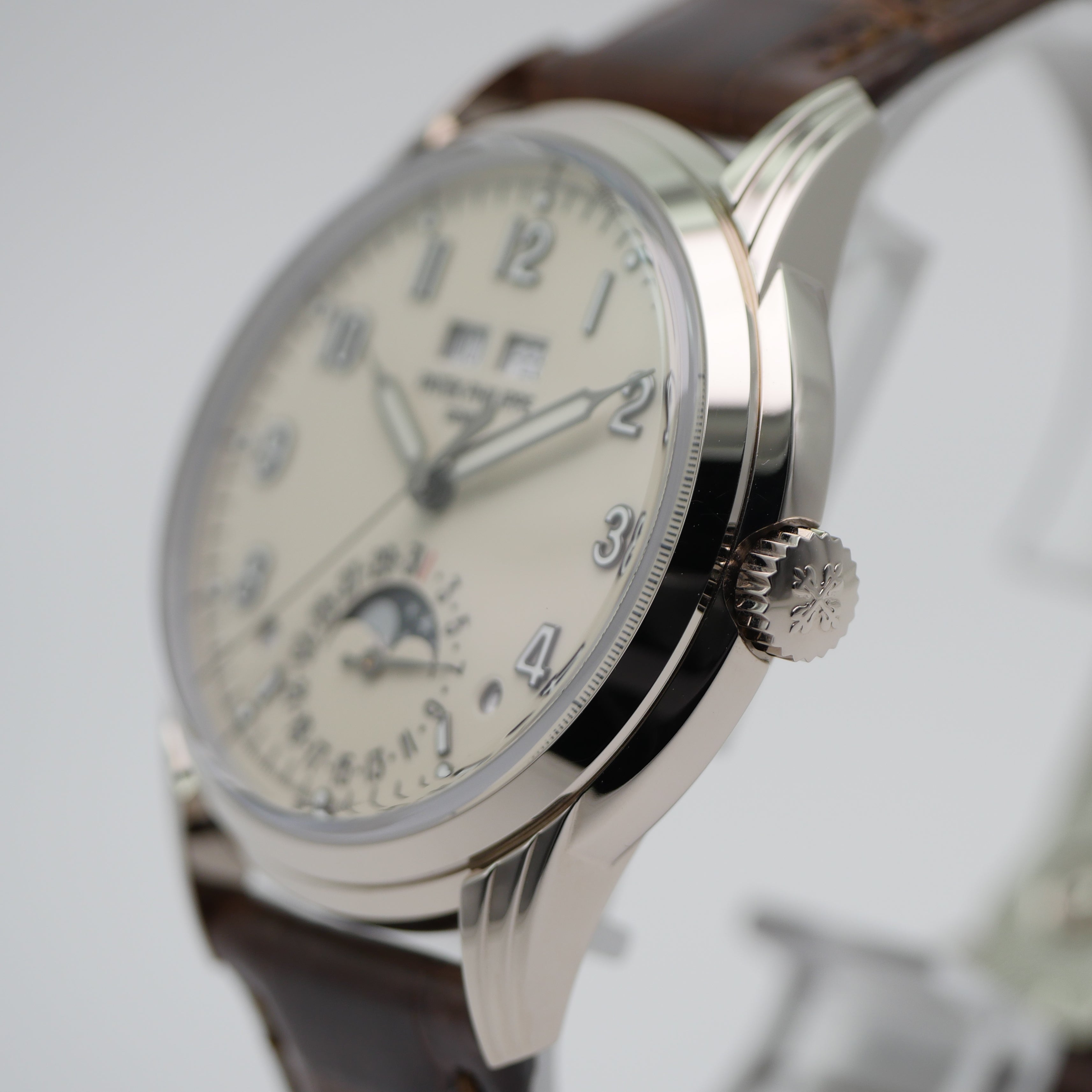 Patek Philippe Grandes Complications Perpetual Calendar Weißgold 5320G-001 - 2022