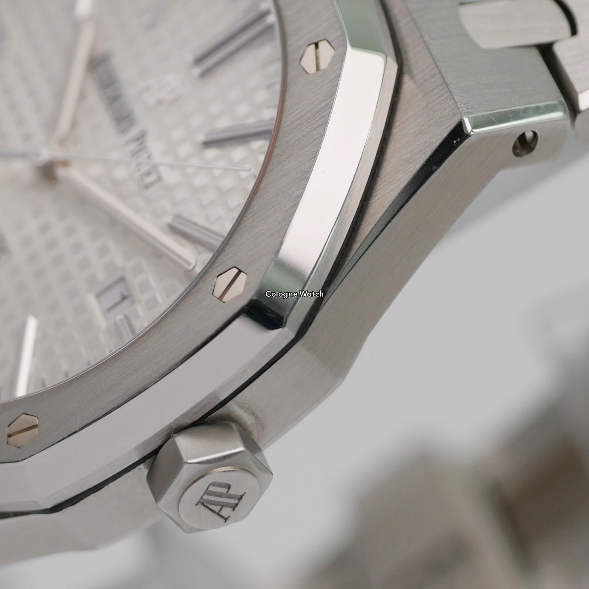 Audemars Piguet Royal Oak Steel 15400ST.OO.1220ST.02 